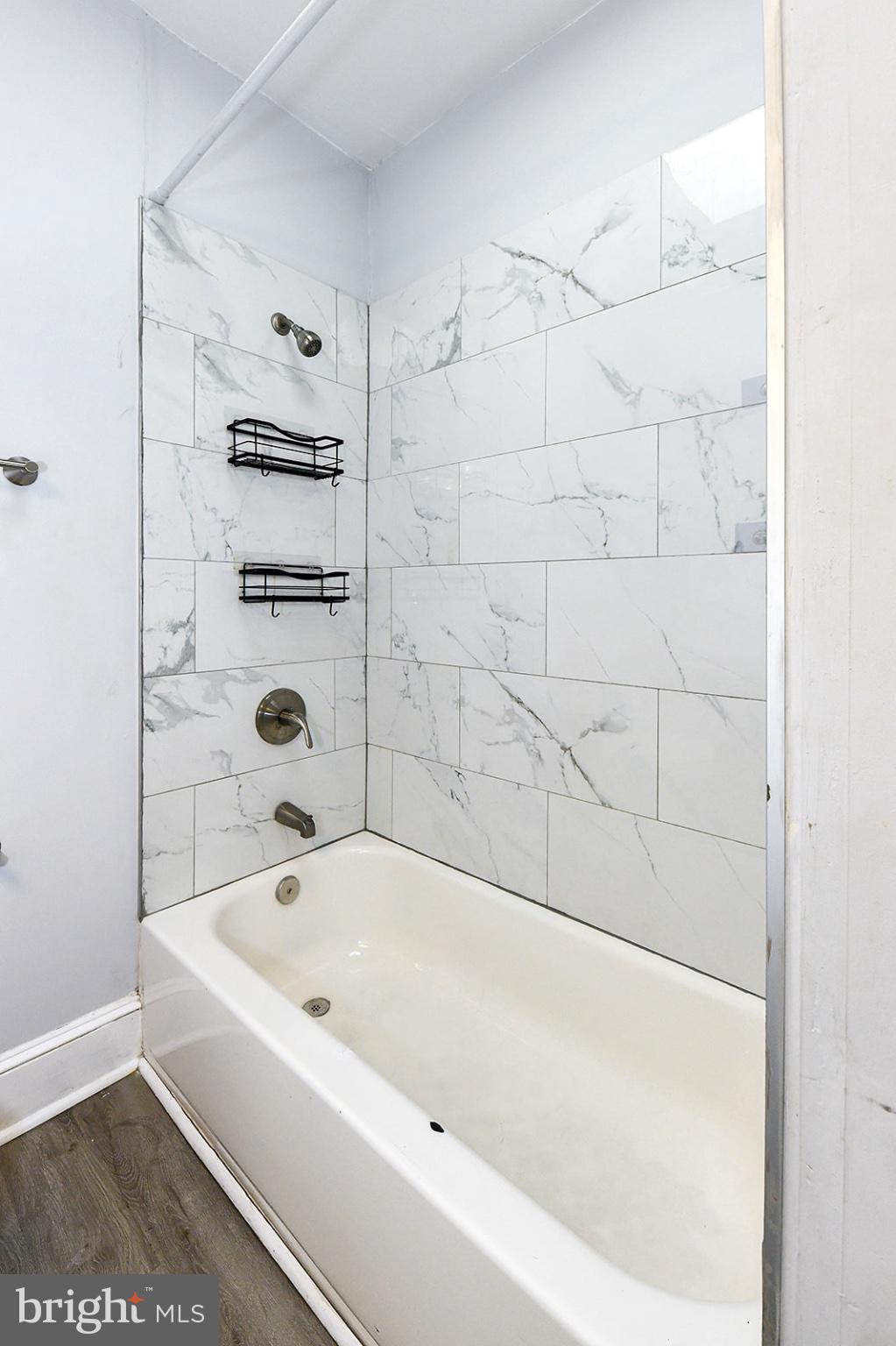 CLIFTON PARK - Residential