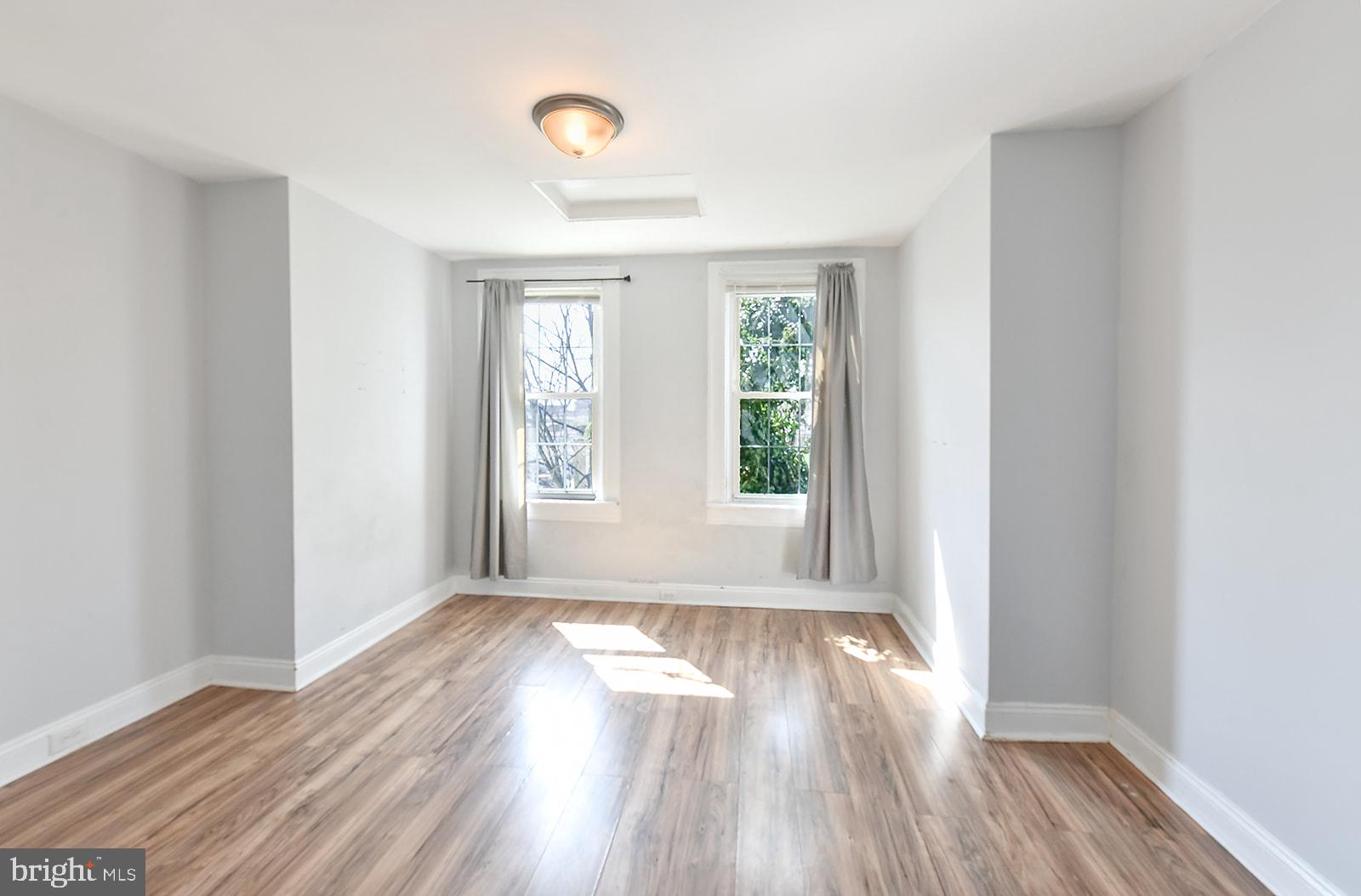 CLIFTON PARK - Residential