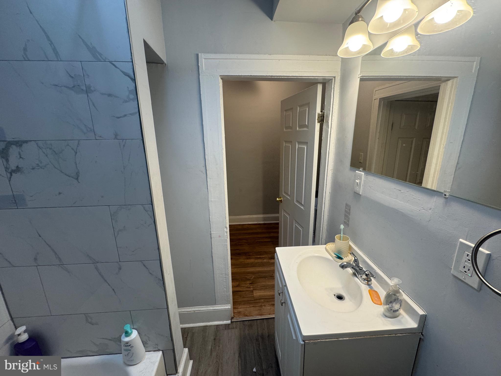 CLIFTON PARK - Residential