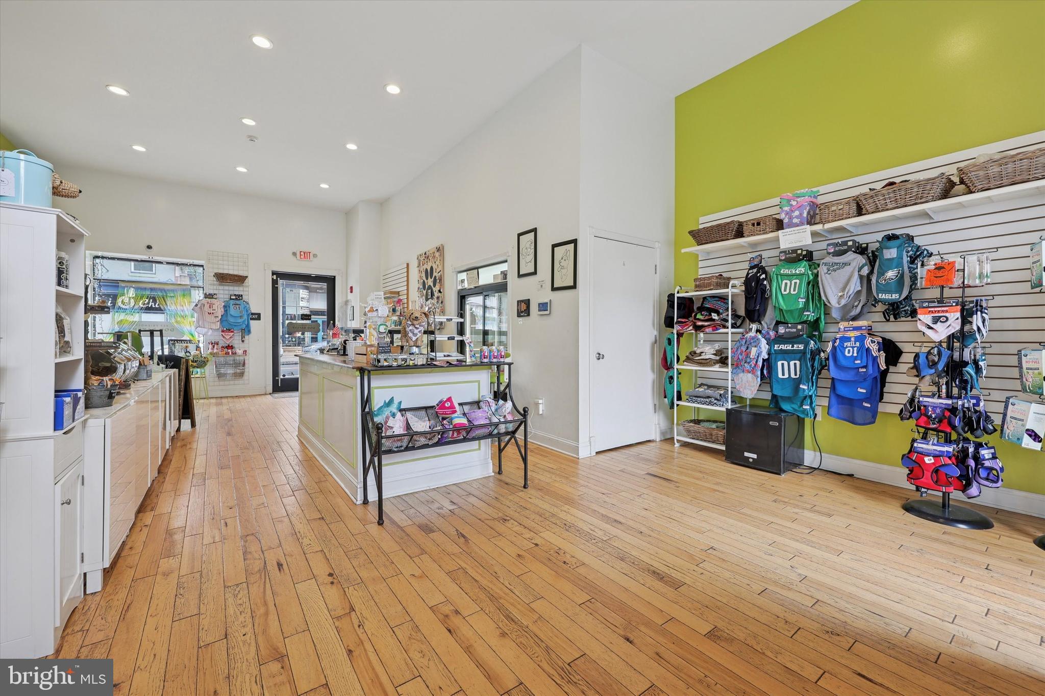4324 MAIN STREET