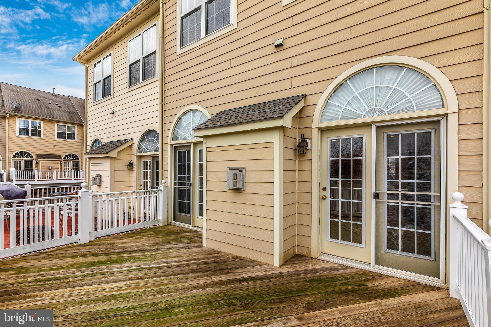 VILLAGES OF URBANA - Residential Lease