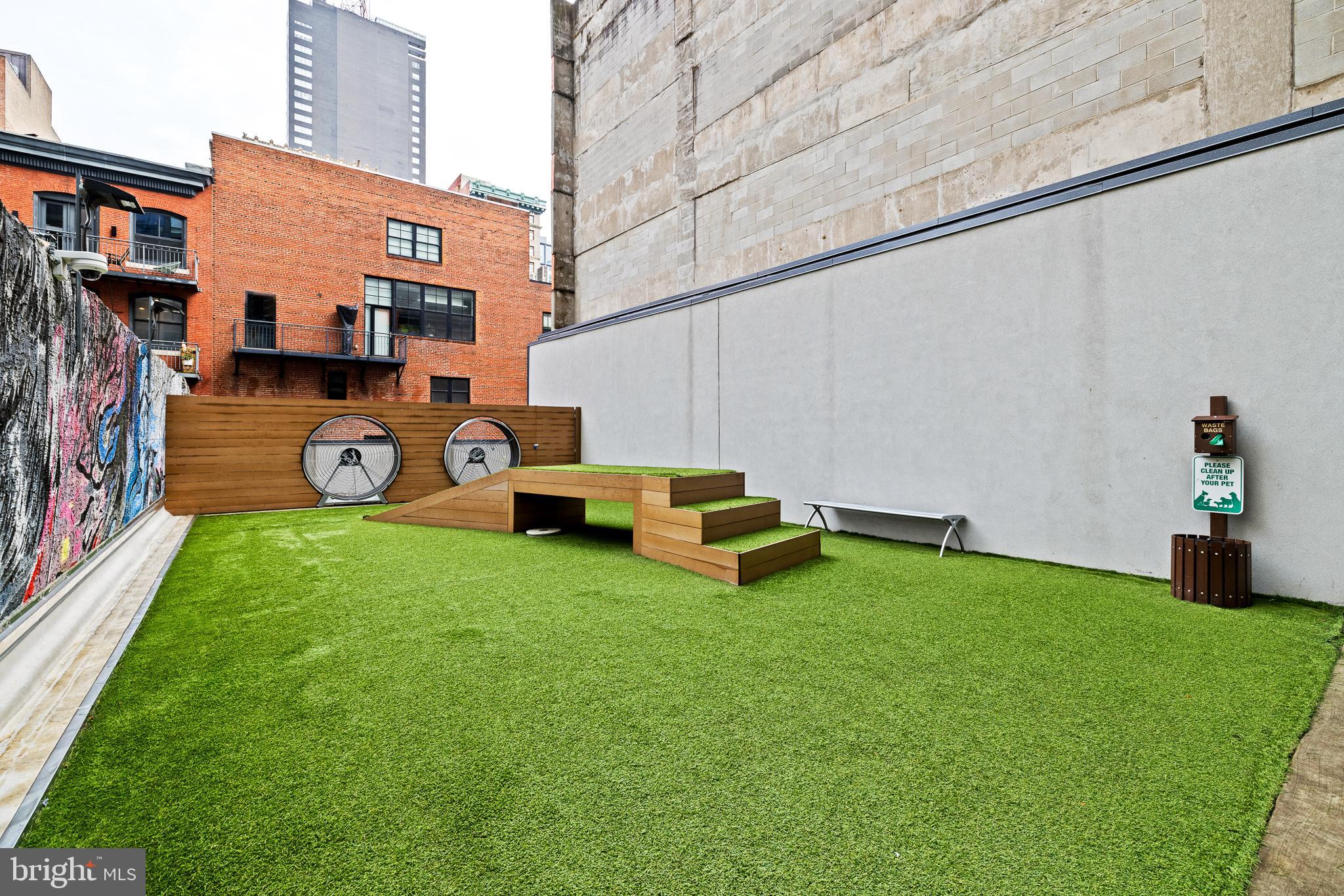 CENTER CITY - Residential Lease