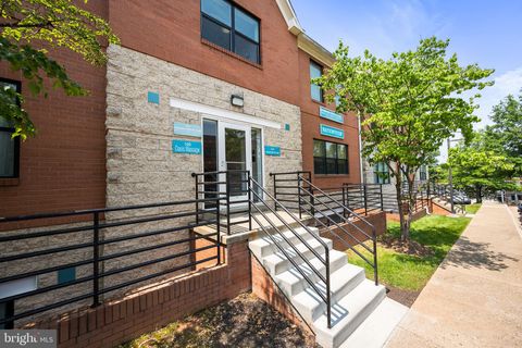 46400 BENEDICT DRIVE 107 STERLING VA 20164