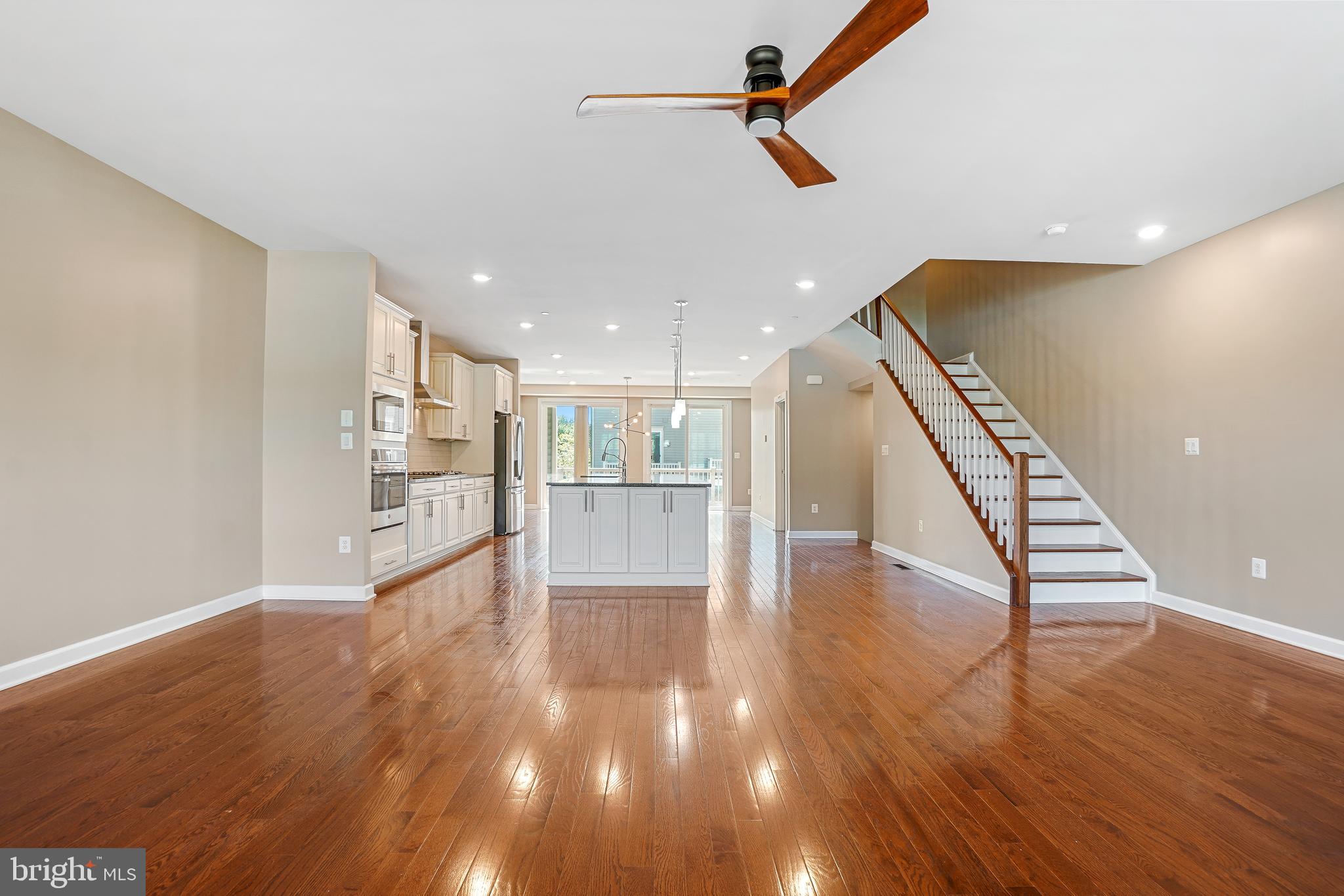 GREENBELT STATION - Residential