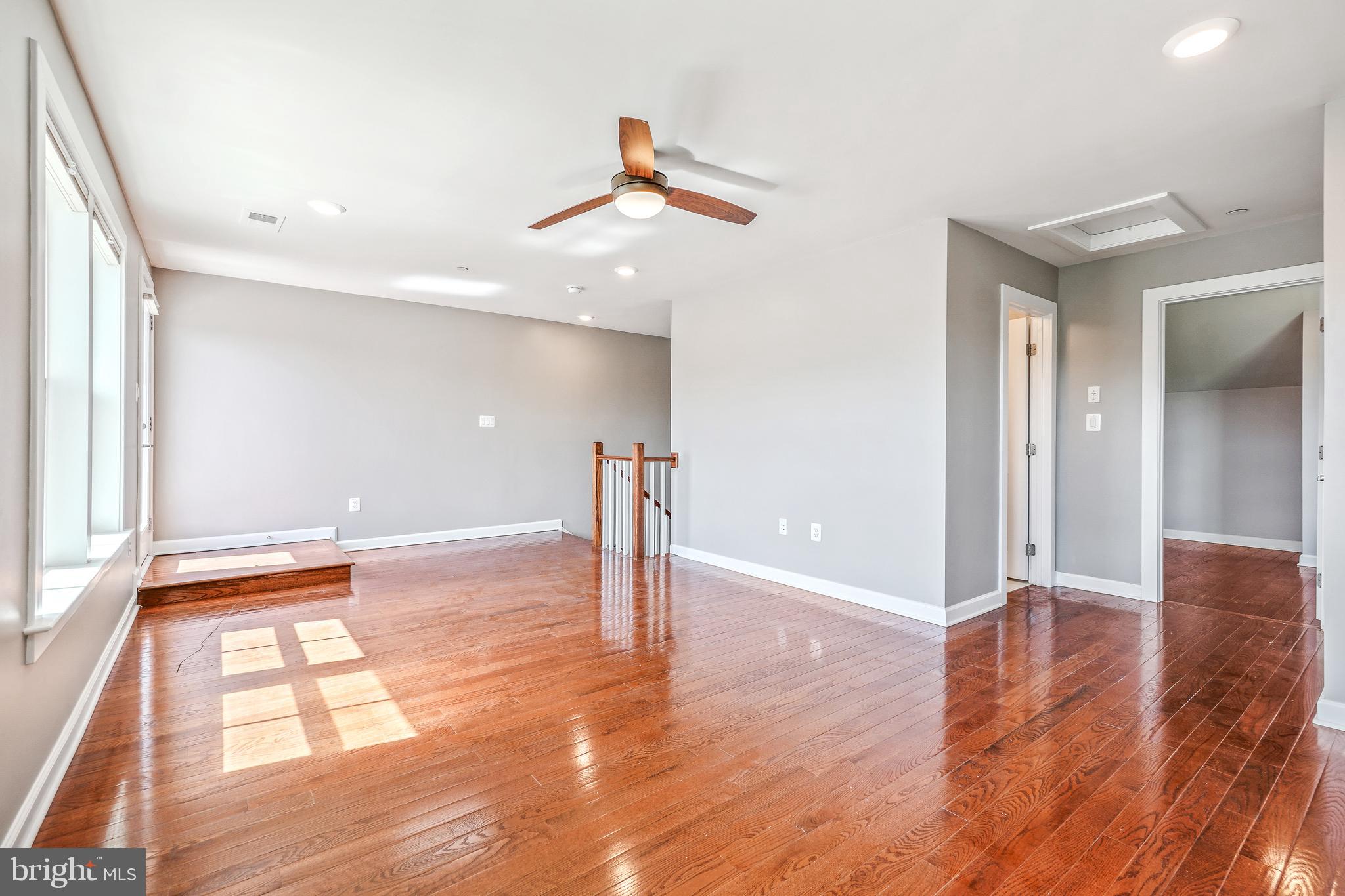 GREENBELT STATION - Residential