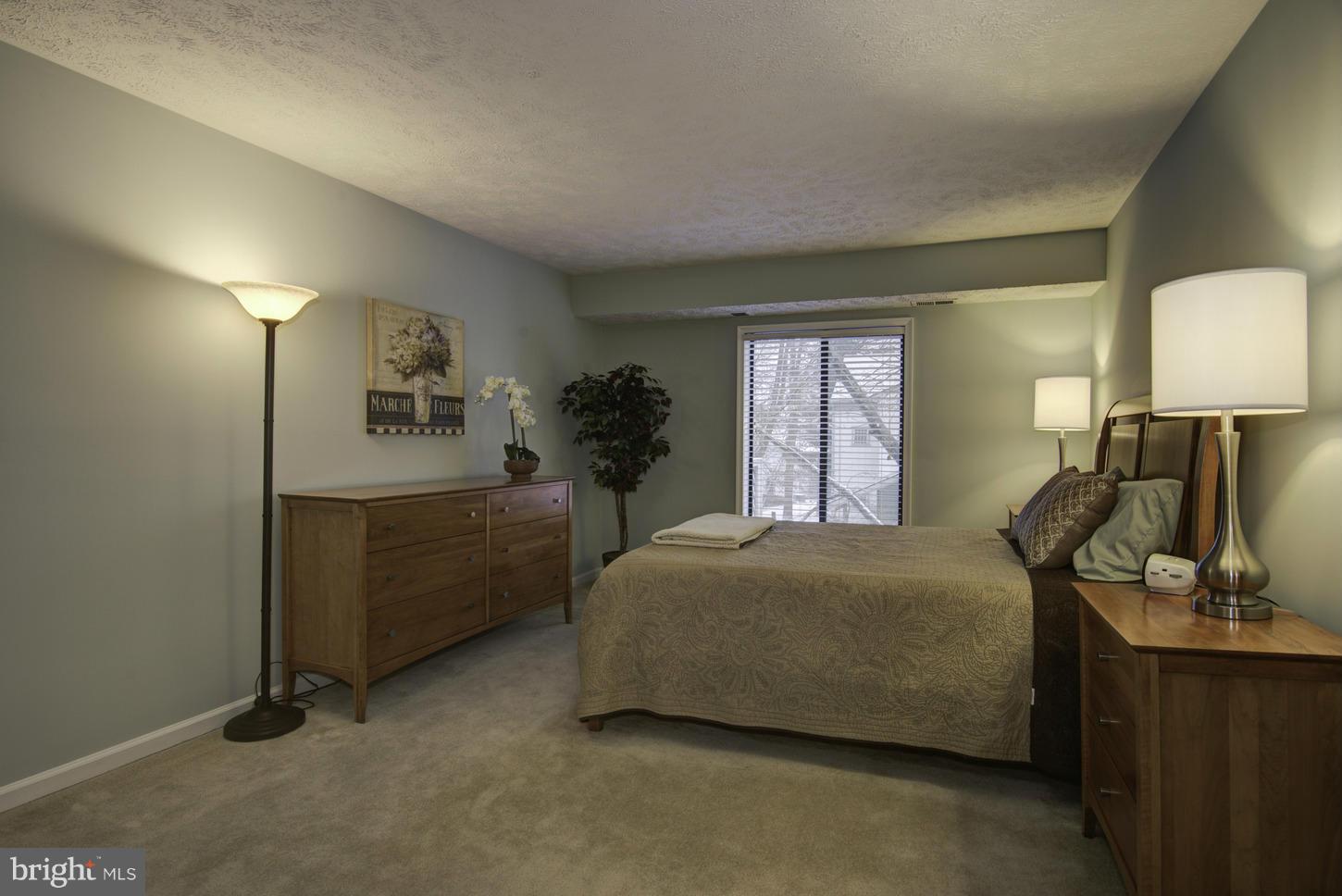 HUNTERS CROSSING - Residential