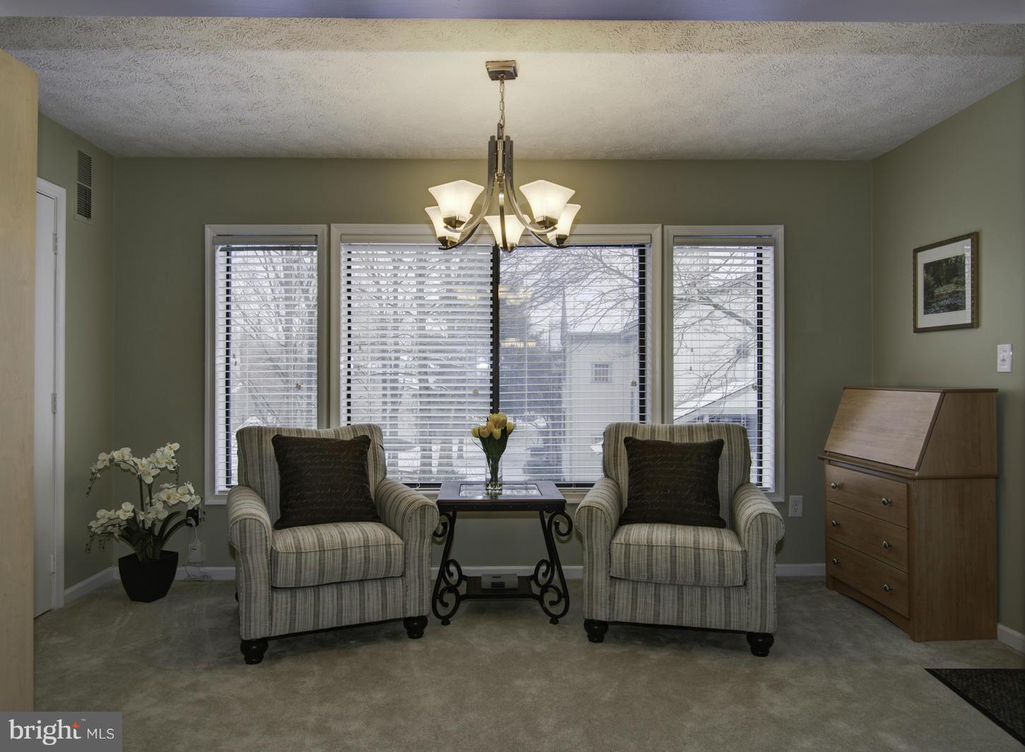 HUNTERS CROSSING - Residential