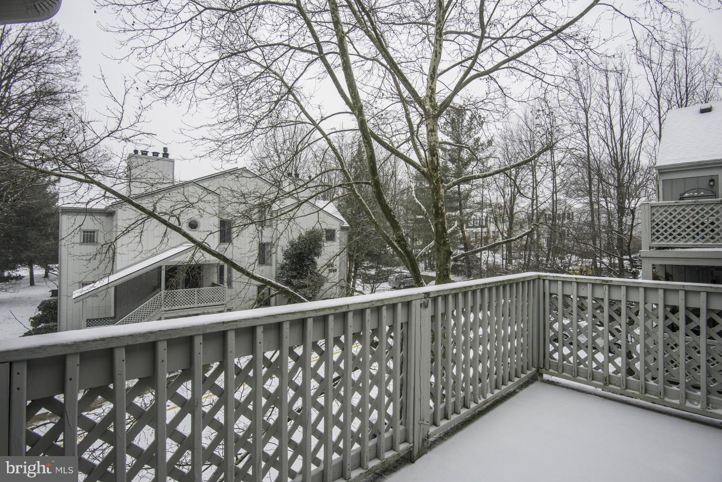 HUNTERS CROSSING - Residential