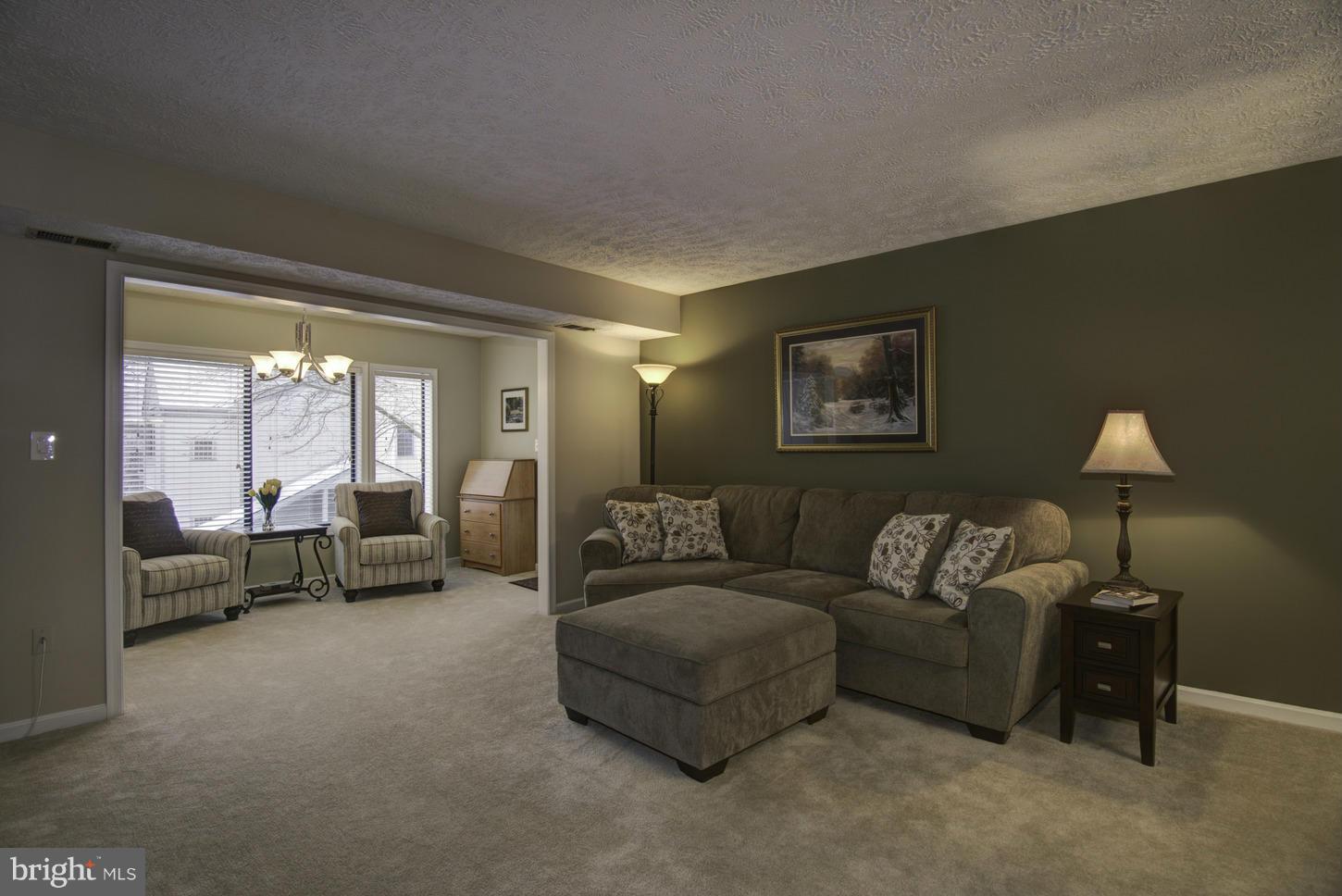 HUNTERS CROSSING - Residential