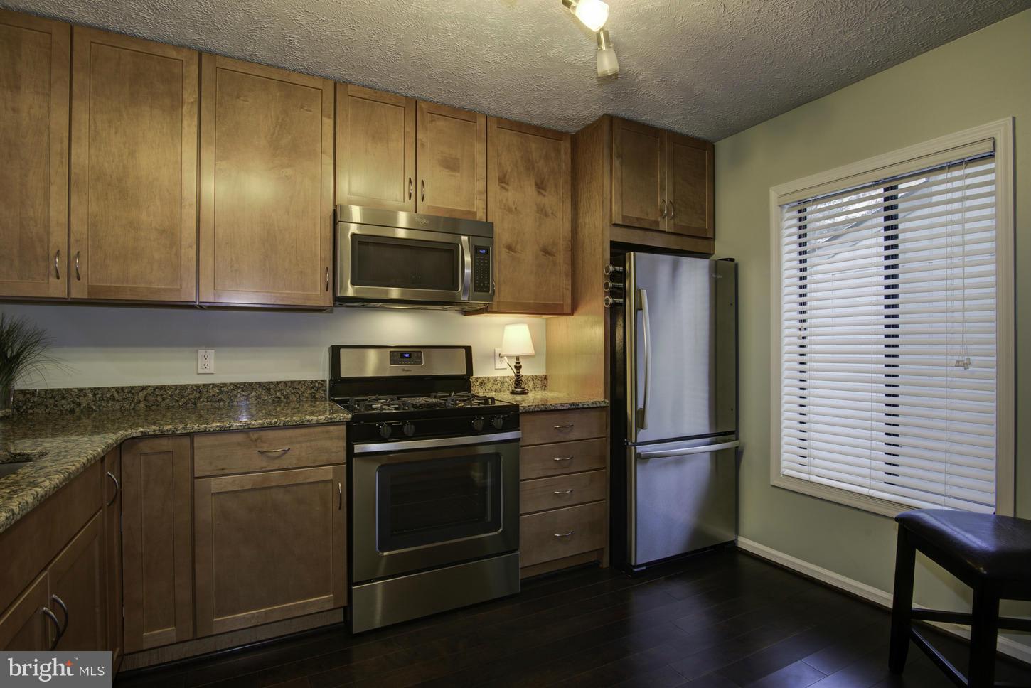 HUNTERS CROSSING - Residential