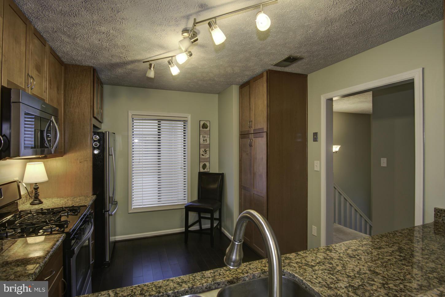 HUNTERS CROSSING - Residential