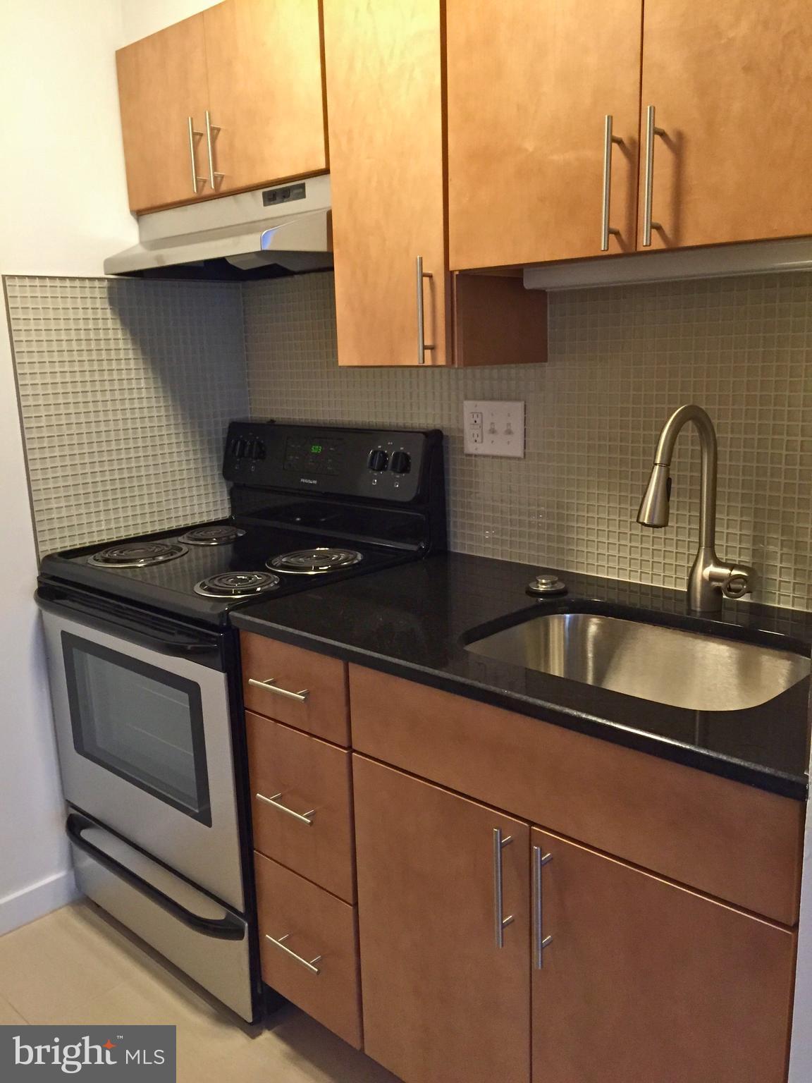 224 W RITTENHOUSE SQUARE 30 904