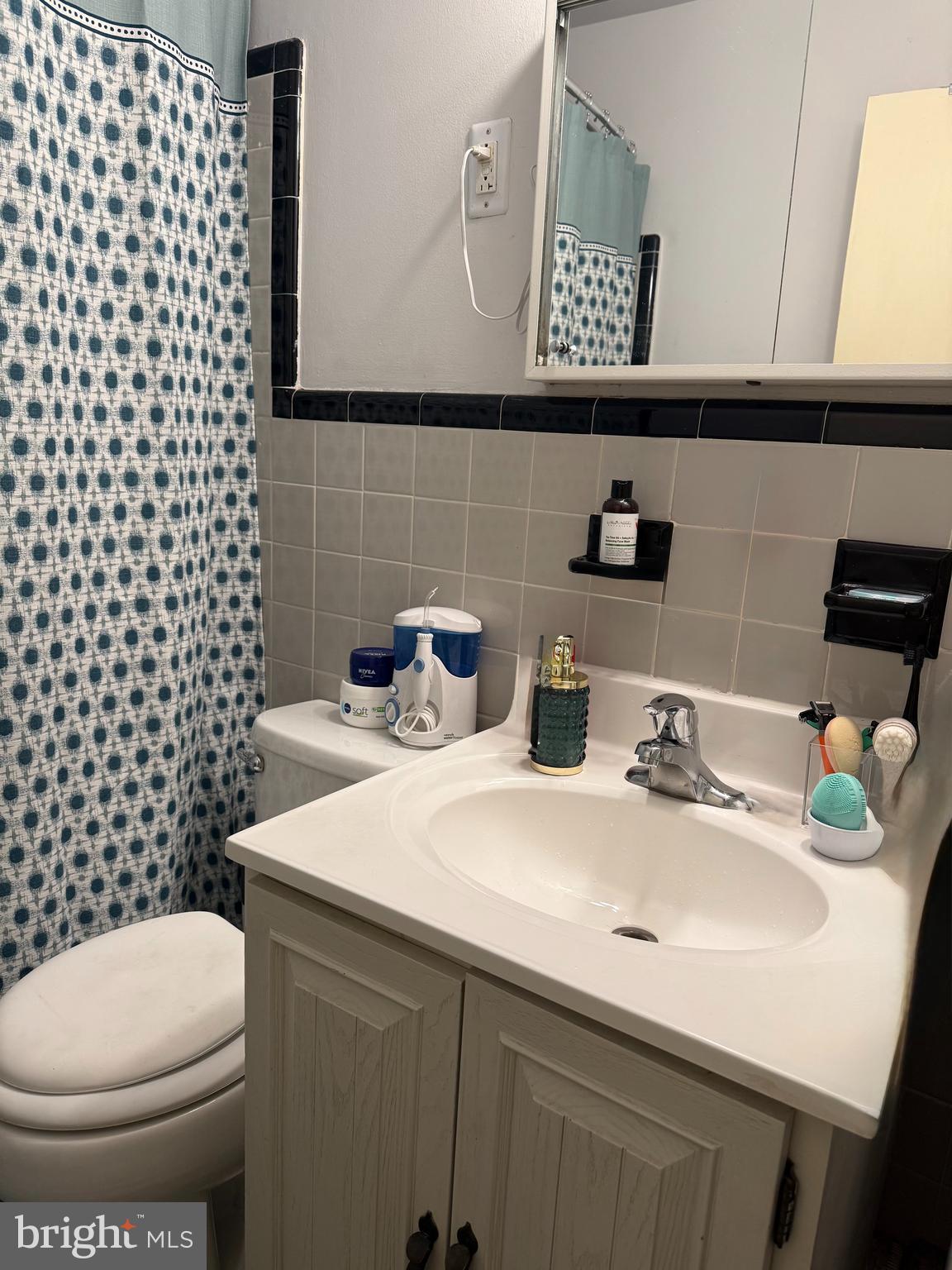 LOGAN SQ - Residential Income