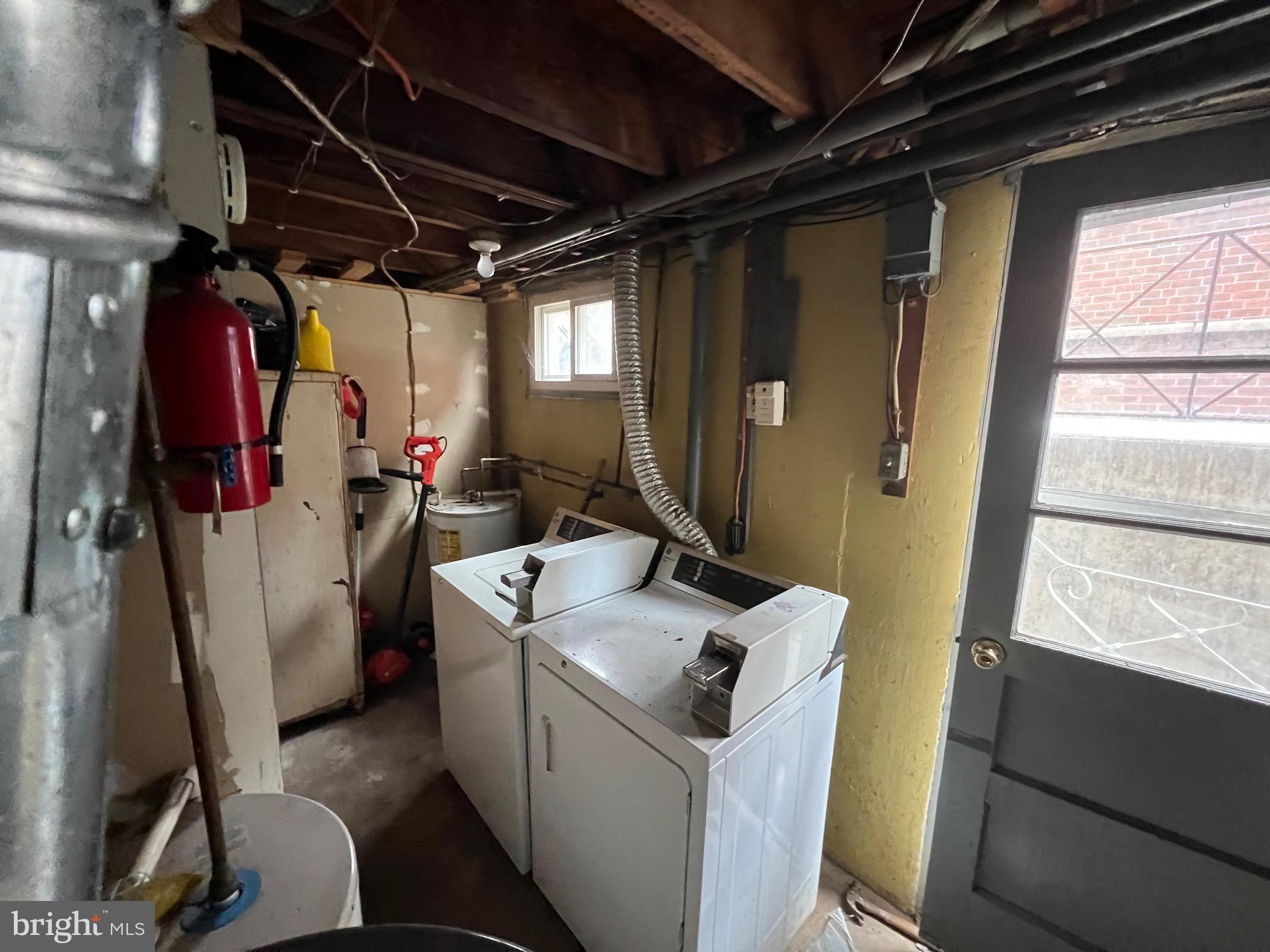 LOGAN SQ - Residential Income