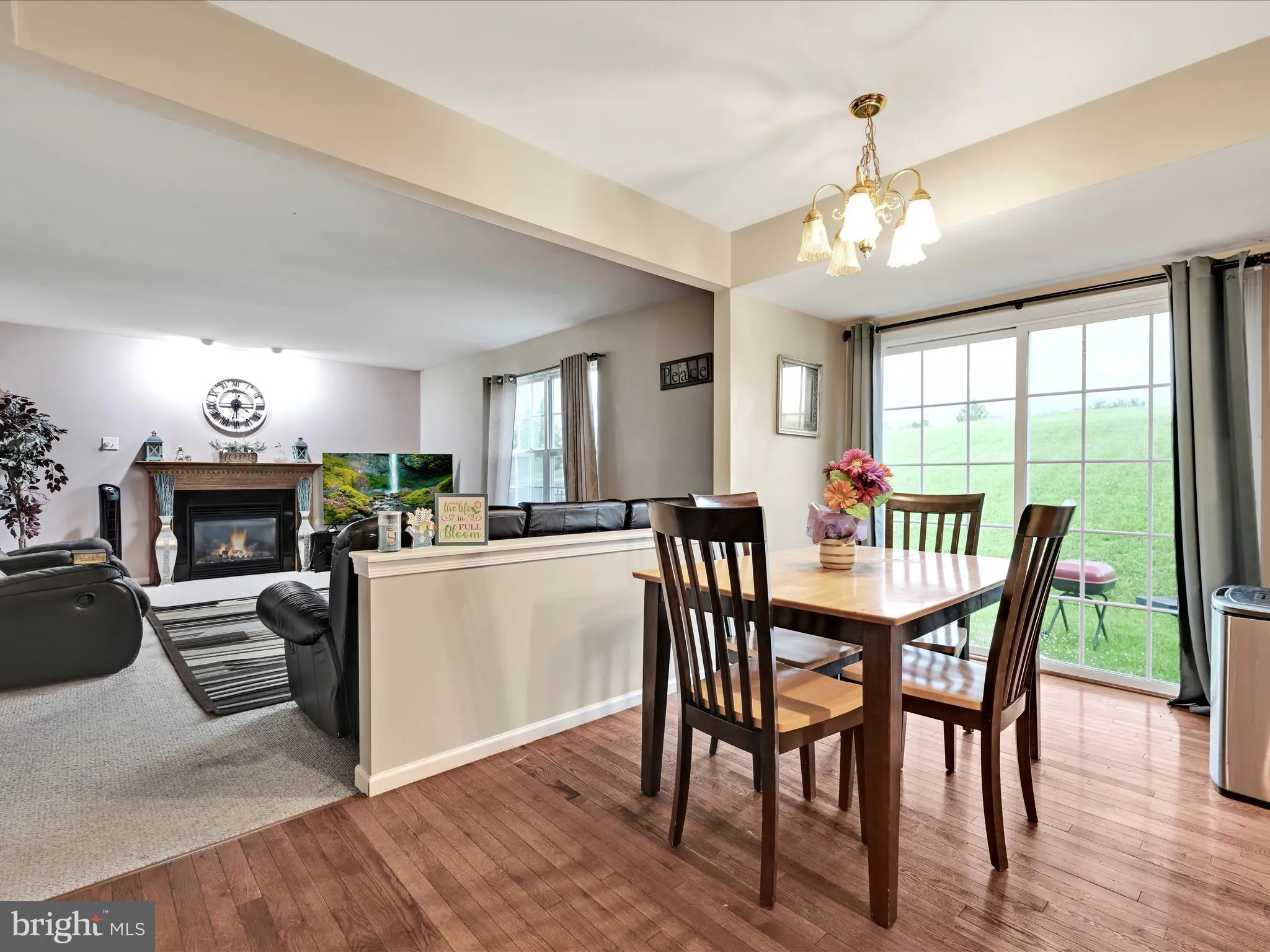 Douglassville, Pennsylvania 19518, United States, 4 Bedrooms Bedrooms, ,3 BathroomsBathrooms,Residential,Active,168189