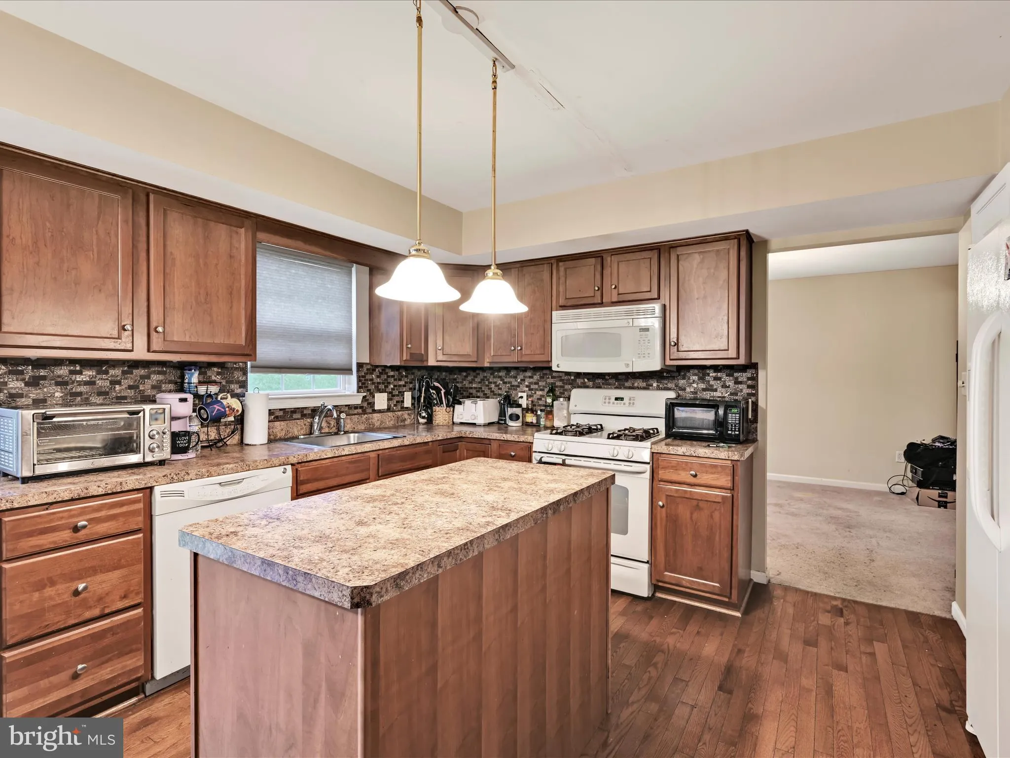 Douglassville, Pennsylvania 19518, United States, 4 Bedrooms Bedrooms, ,3 BathroomsBathrooms,Residential,Active,168189