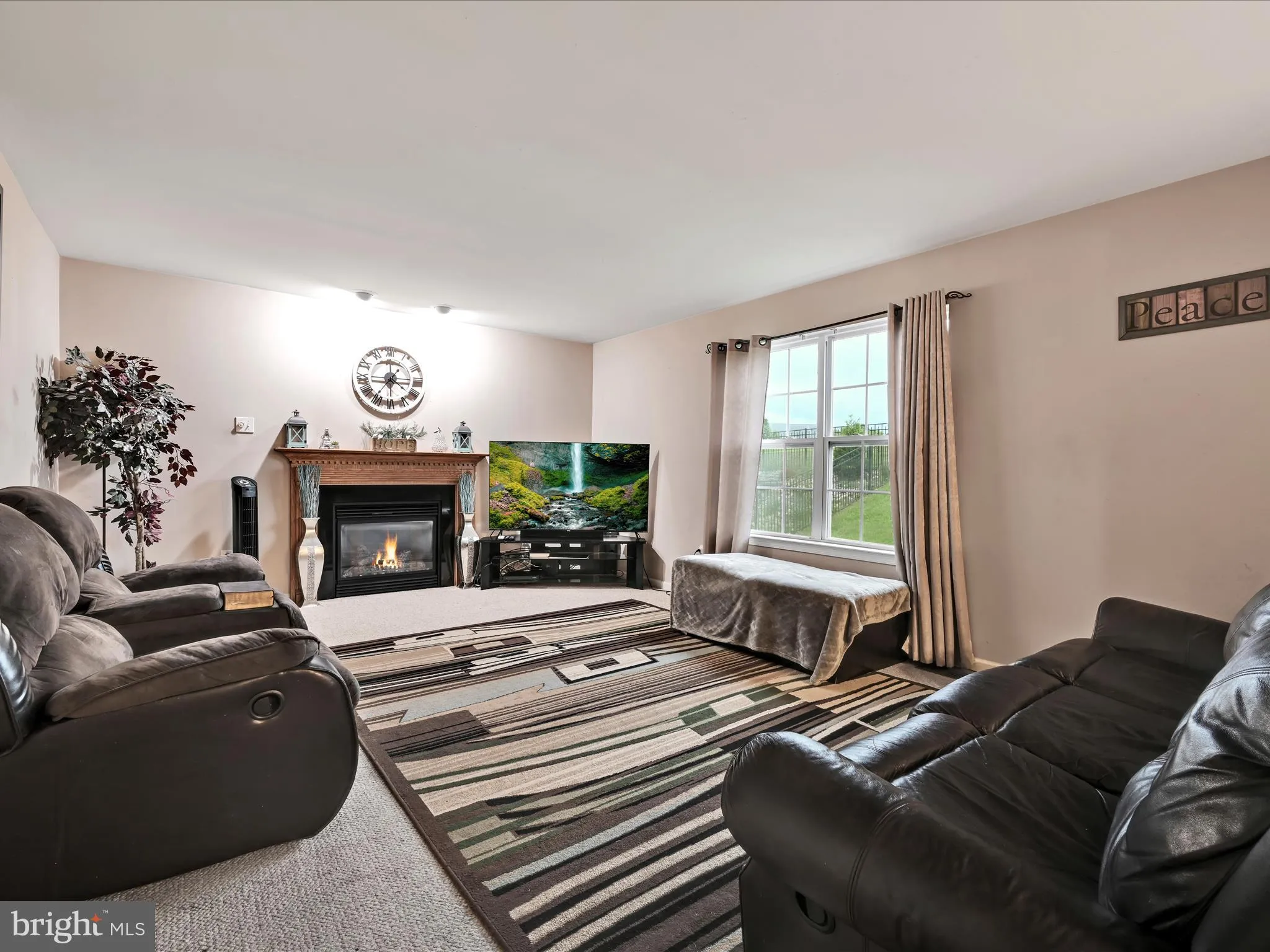 Douglassville, Pennsylvania 19518, United States, 4 Bedrooms Bedrooms, ,3 BathroomsBathrooms,Residential,Active,168189