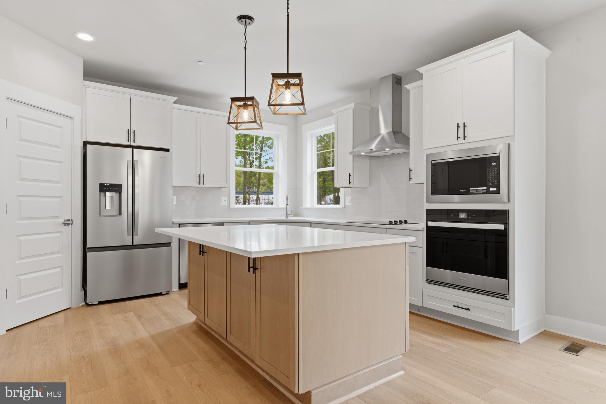 WATERS EDGE - Residential