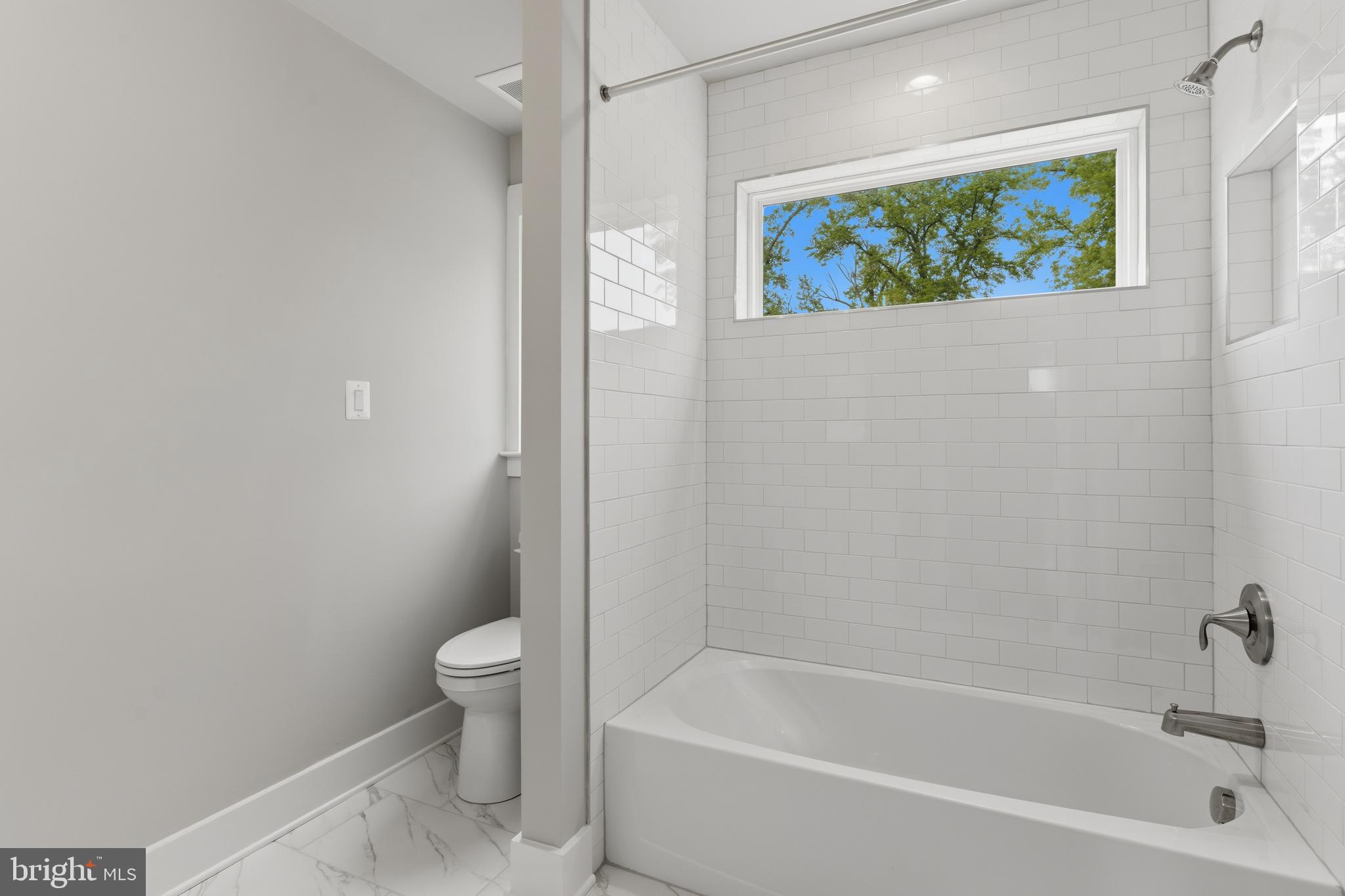 WATERS EDGE - Residential