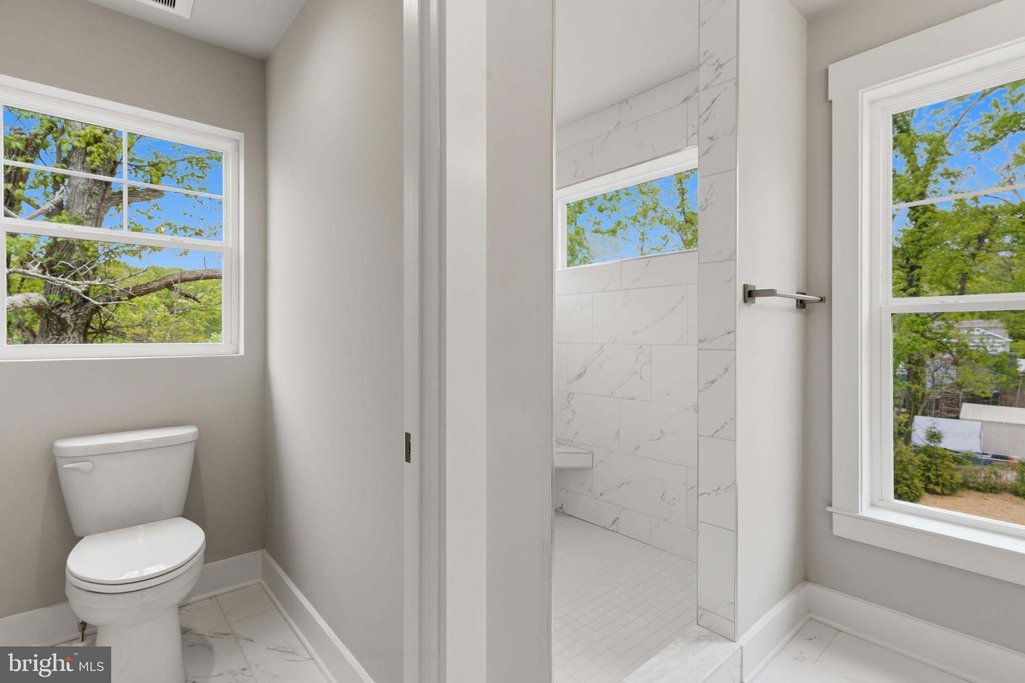 WATERS EDGE - Residential