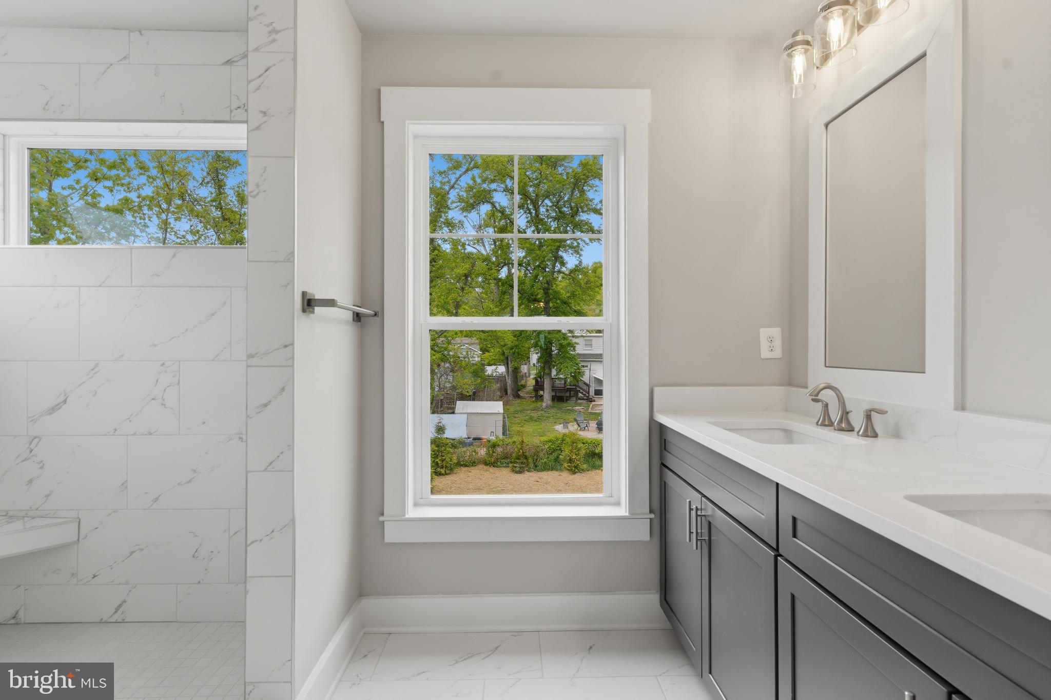 WATERS EDGE - Residential
