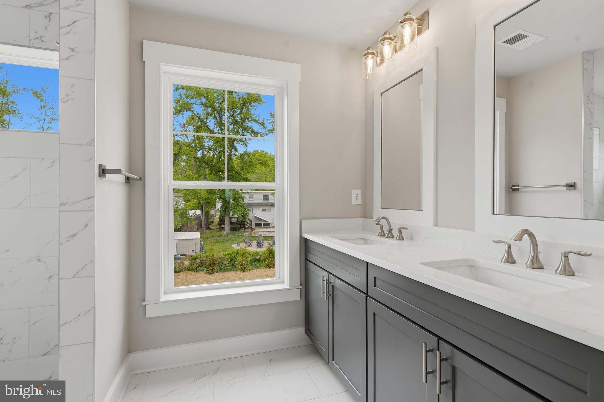 WATERS EDGE - Residential