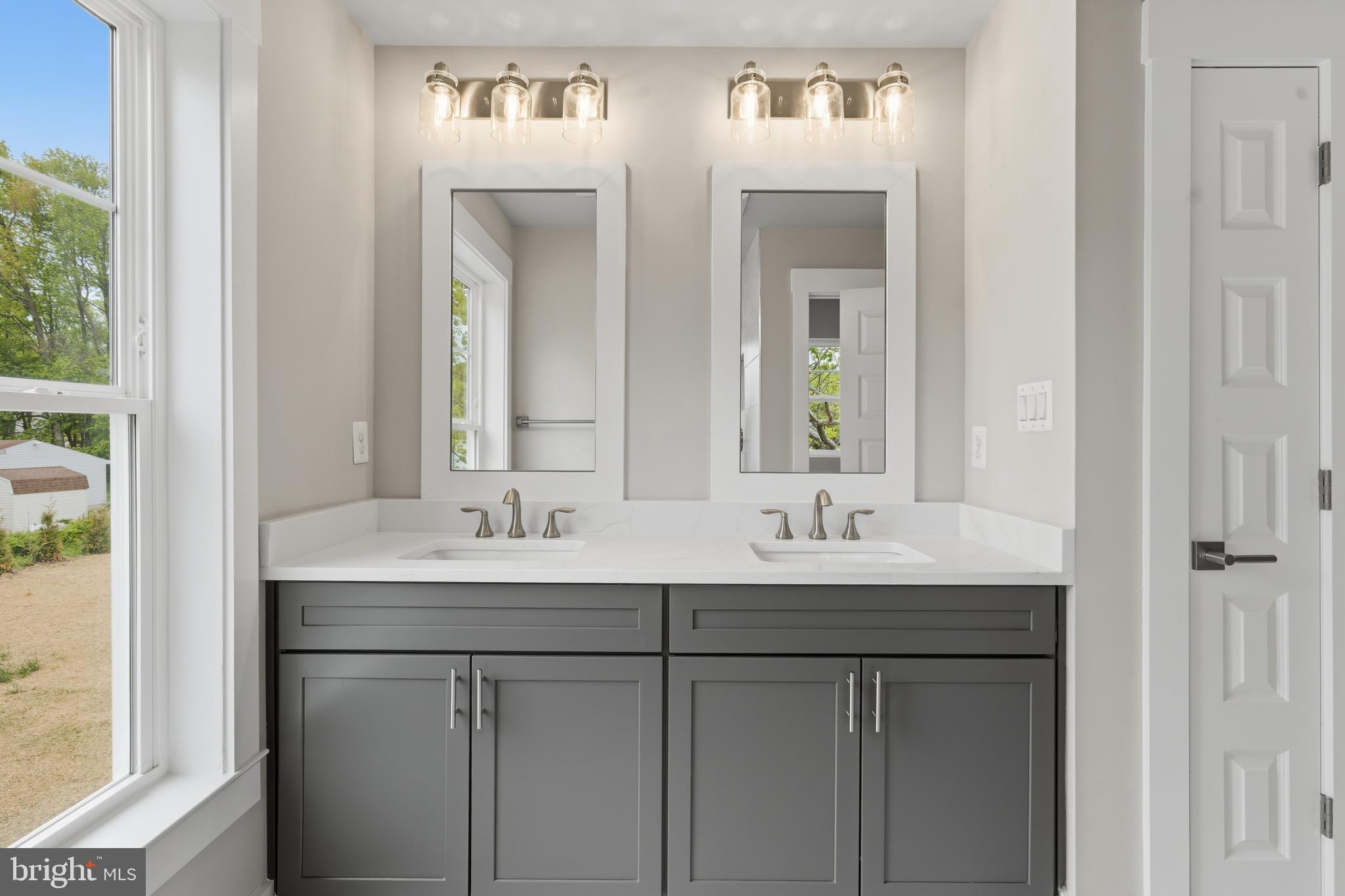 WATERS EDGE - Residential