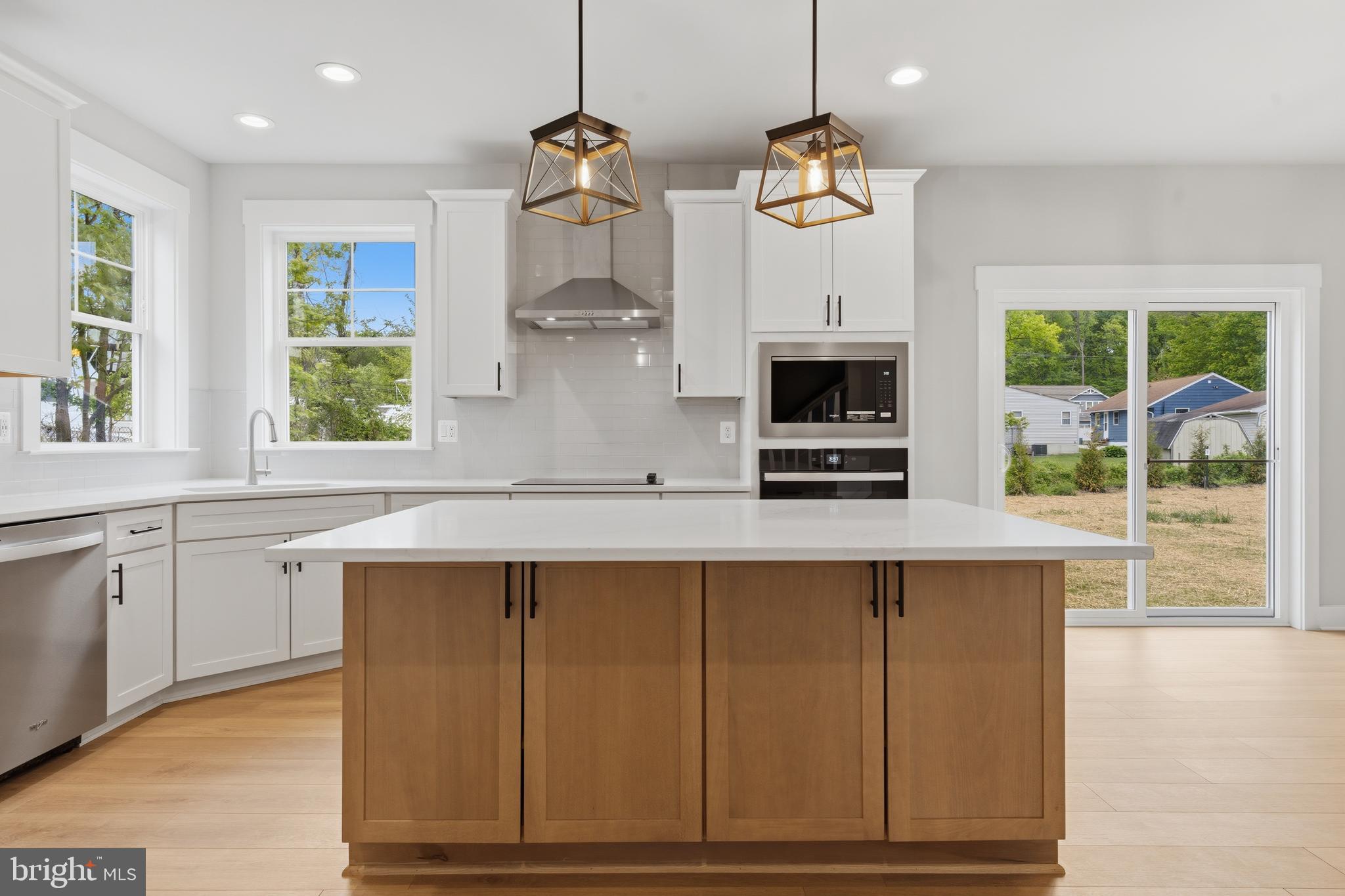 WATERS EDGE - Residential