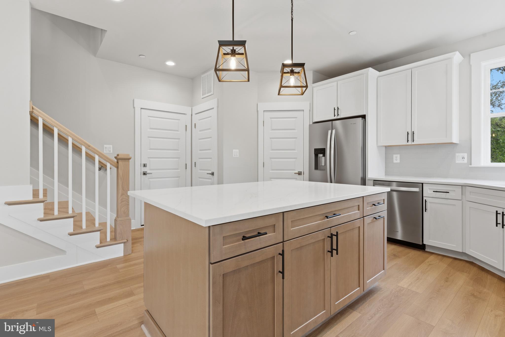 WATERS EDGE - Residential