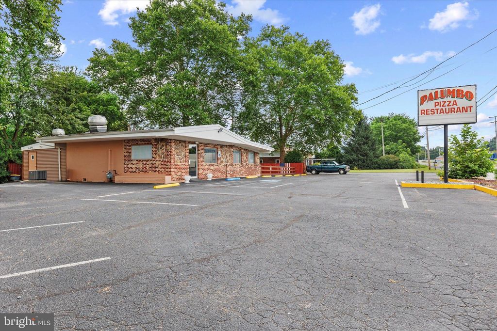 Photo of 4795 W Market Street, YORK, PA 17408 (MLS # PAYK2086196)