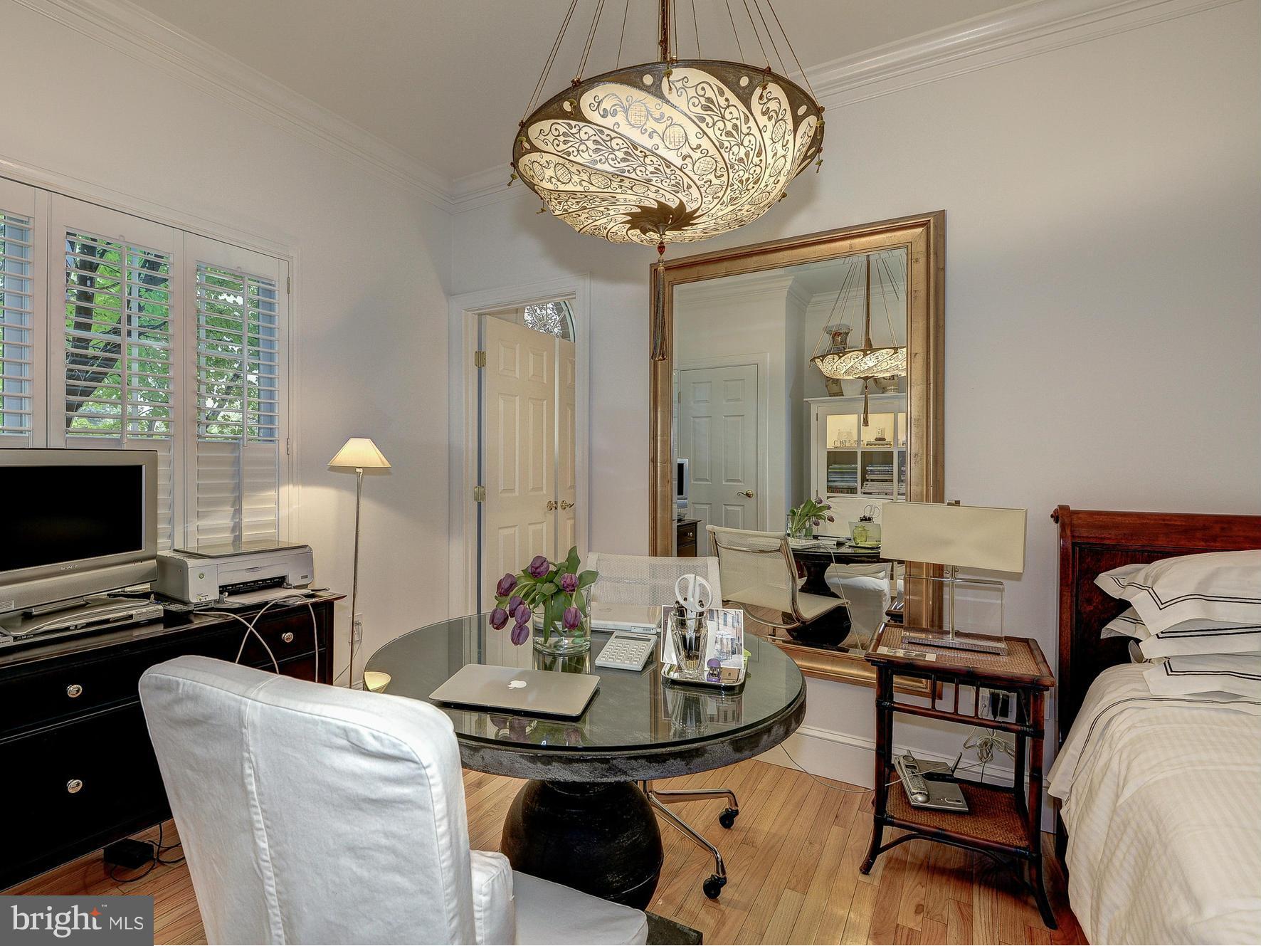 FARRCROFT - Residential