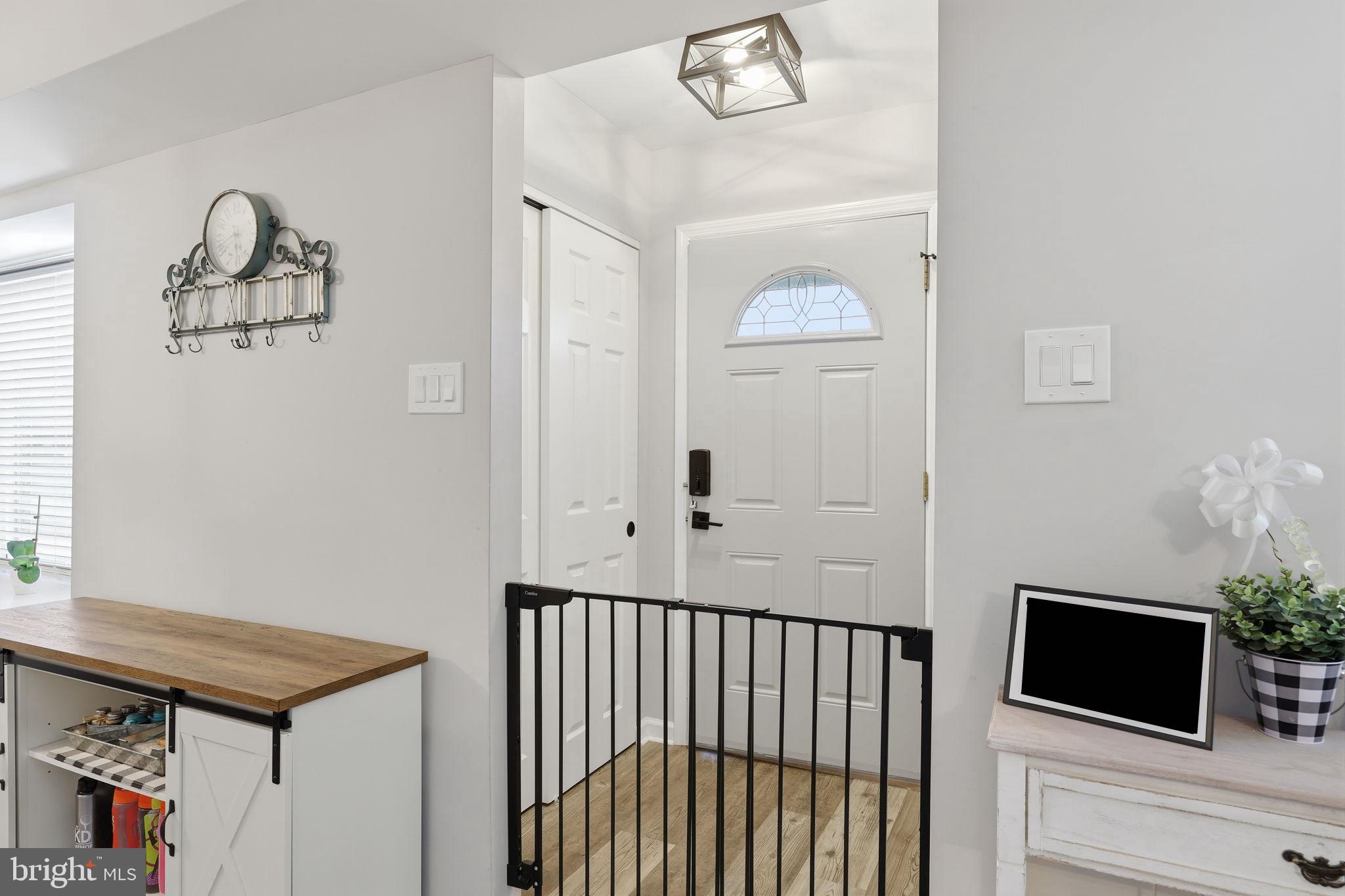 INTERNATIONAL VIL - Residential