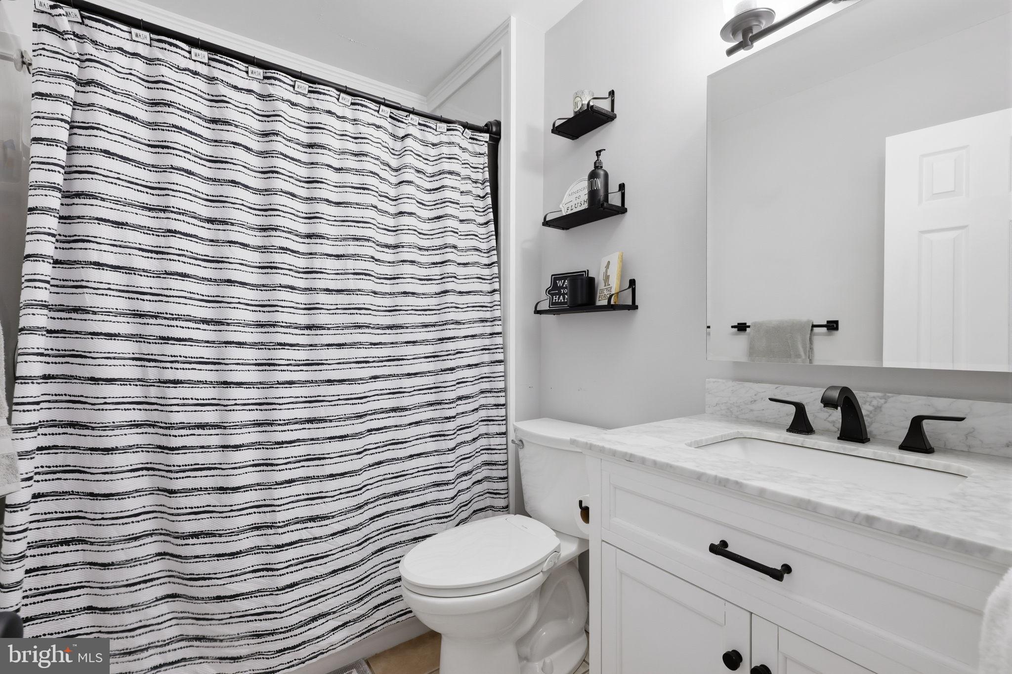 INTERNATIONAL VIL - Residential