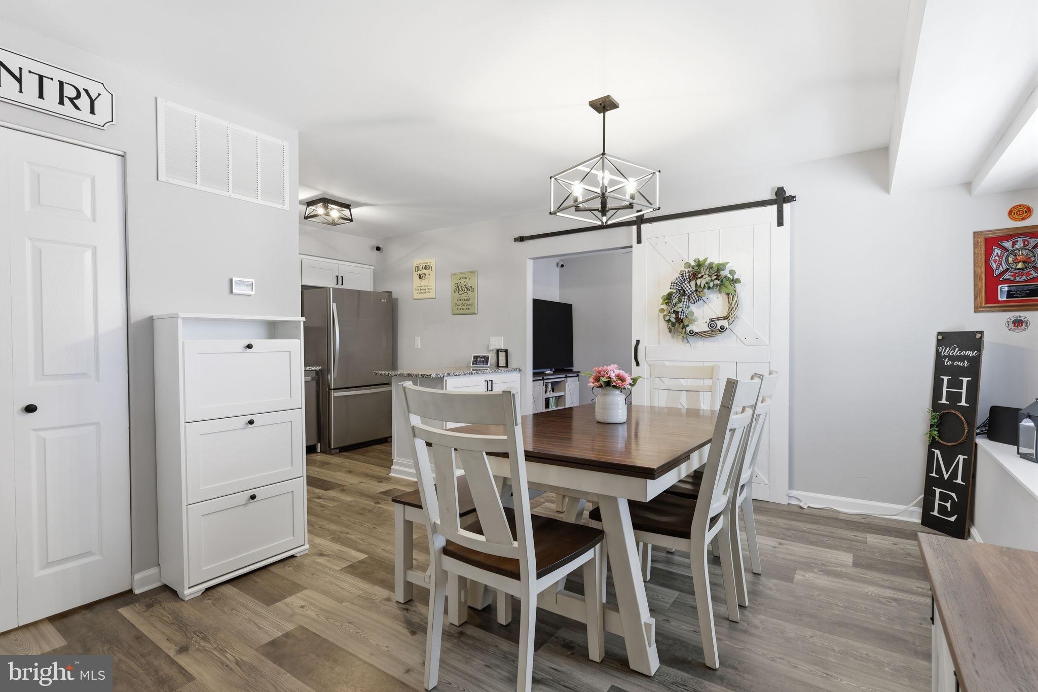 INTERNATIONAL VIL - Residential