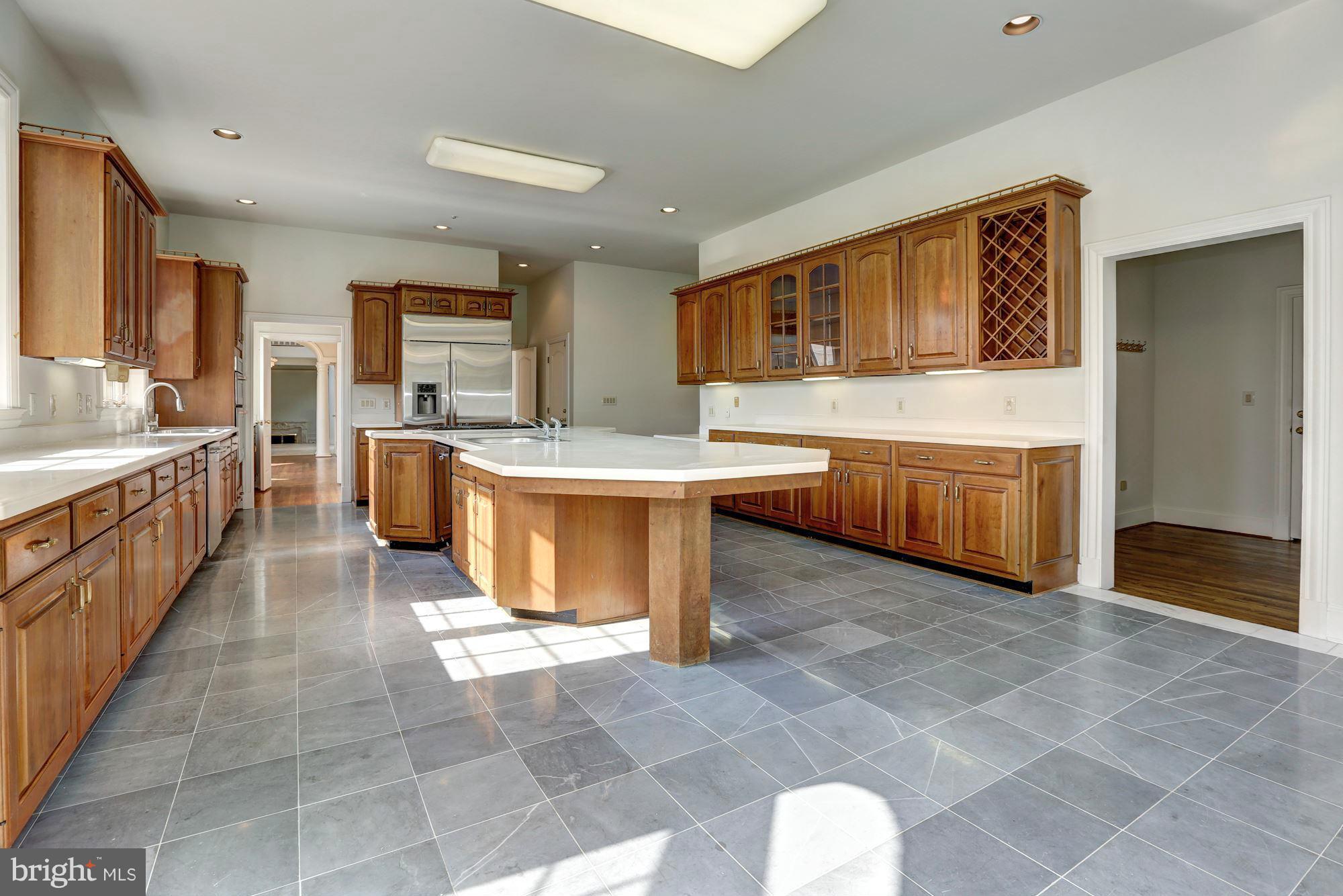 KENTSDALE ESTATES - Residential