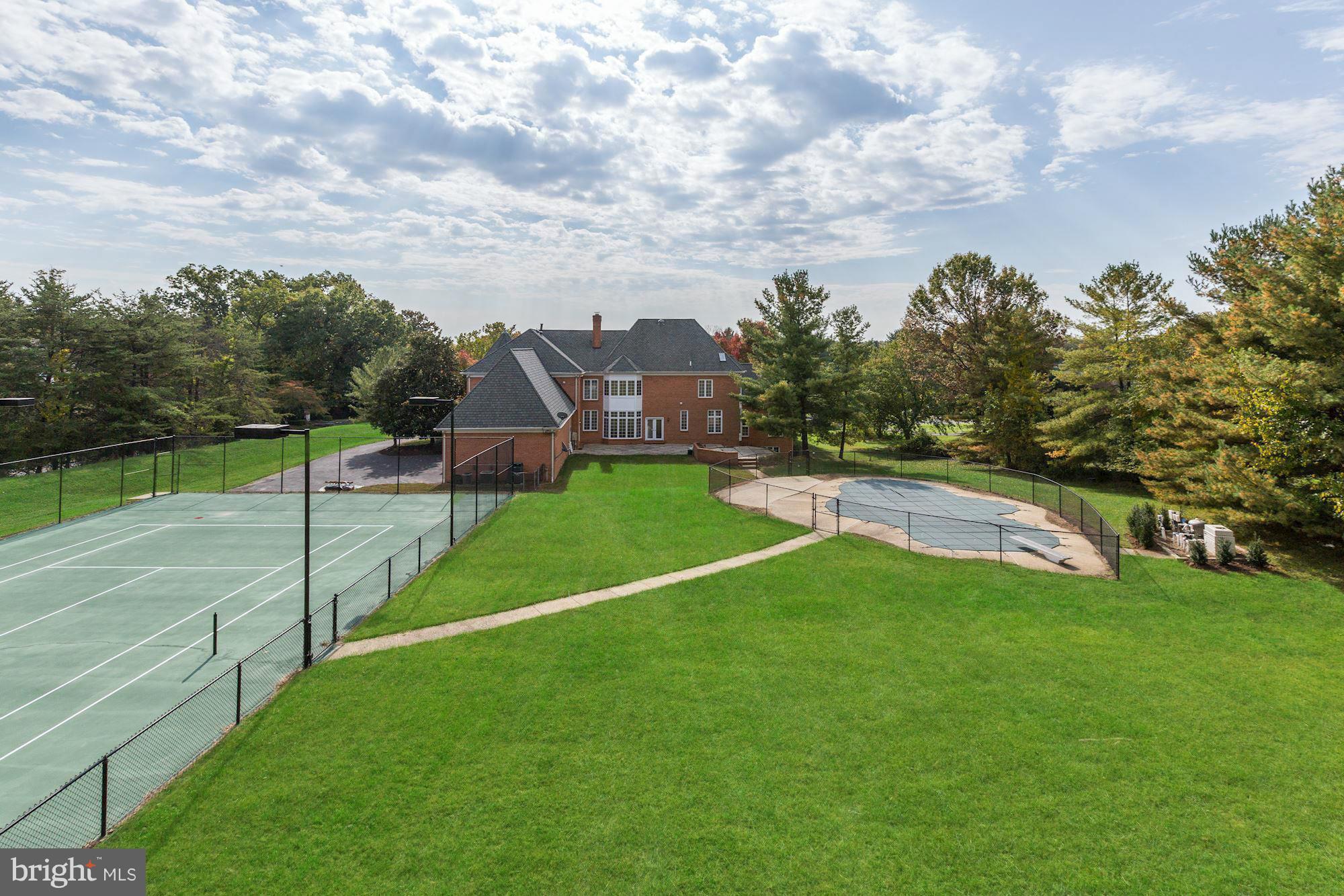 KENTSDALE ESTATES - Residential