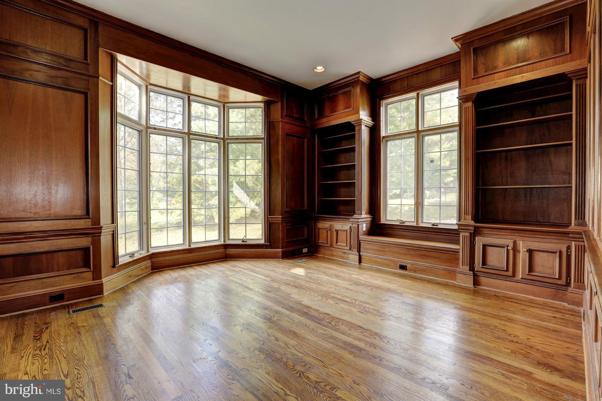 KENTSDALE ESTATES - Residential