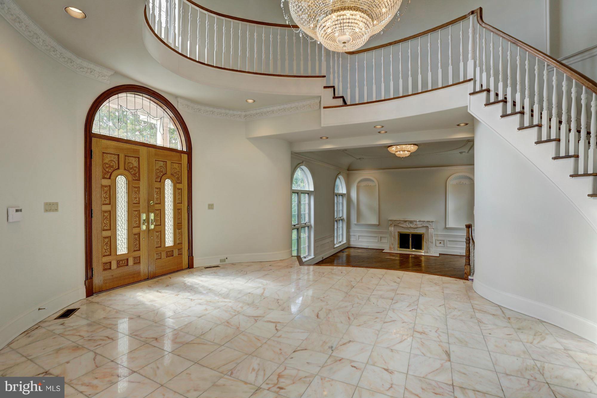 KENTSDALE ESTATES - Residential