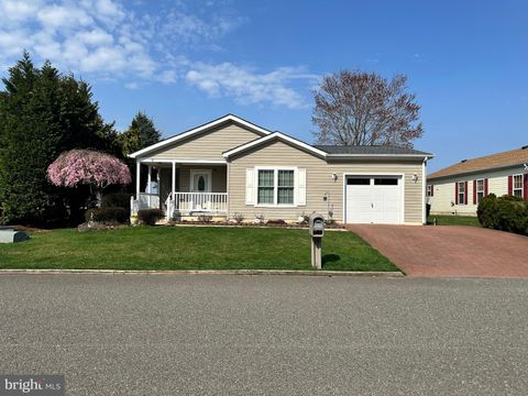 Mobile Home For Sale - 52 Oak Ridge Lane<br/> MANAHAWKIN, NJ 08050