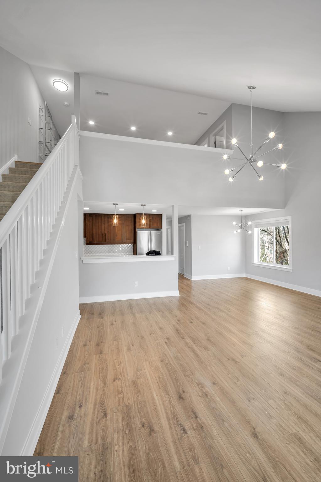 CREEK VIEW CROSSING - Residential