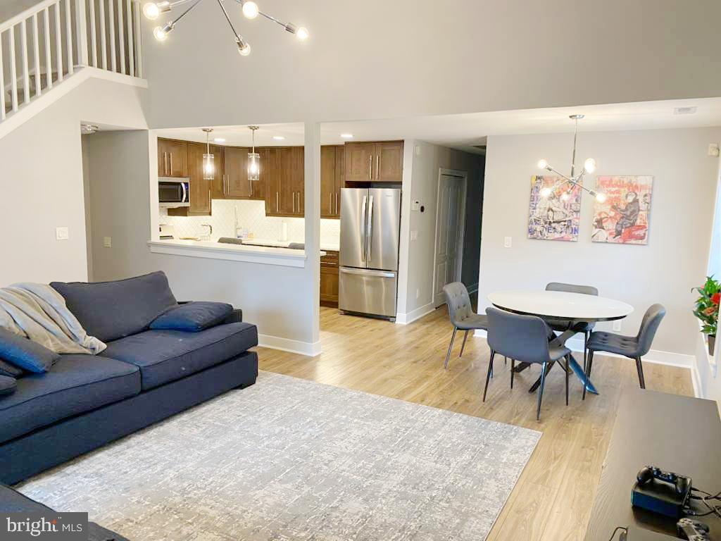 CREEK VIEW CROSSING - Residential