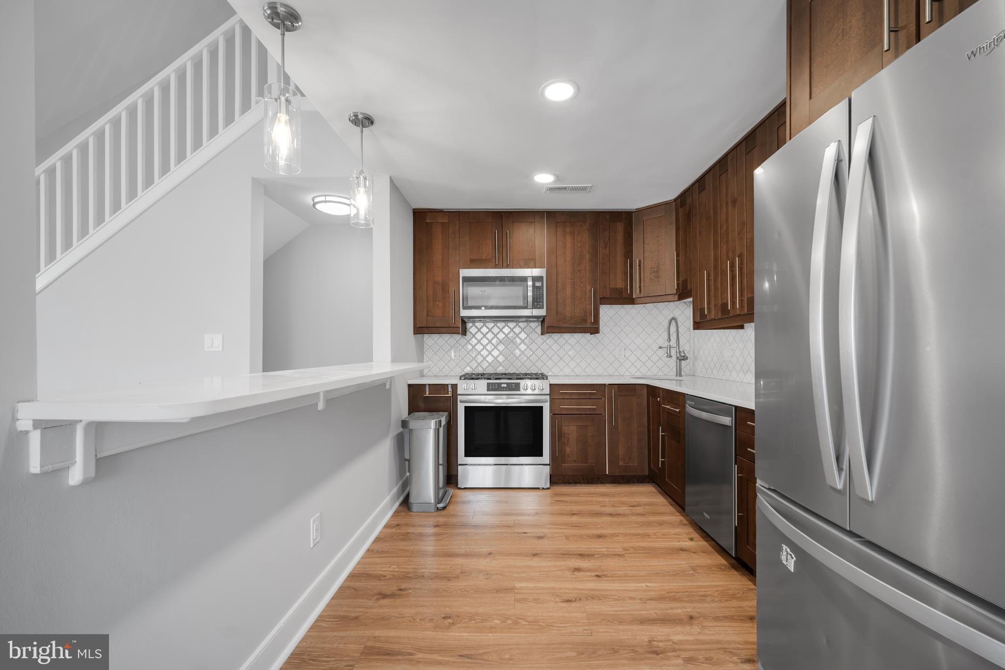 CREEK VIEW CROSSING - Residential