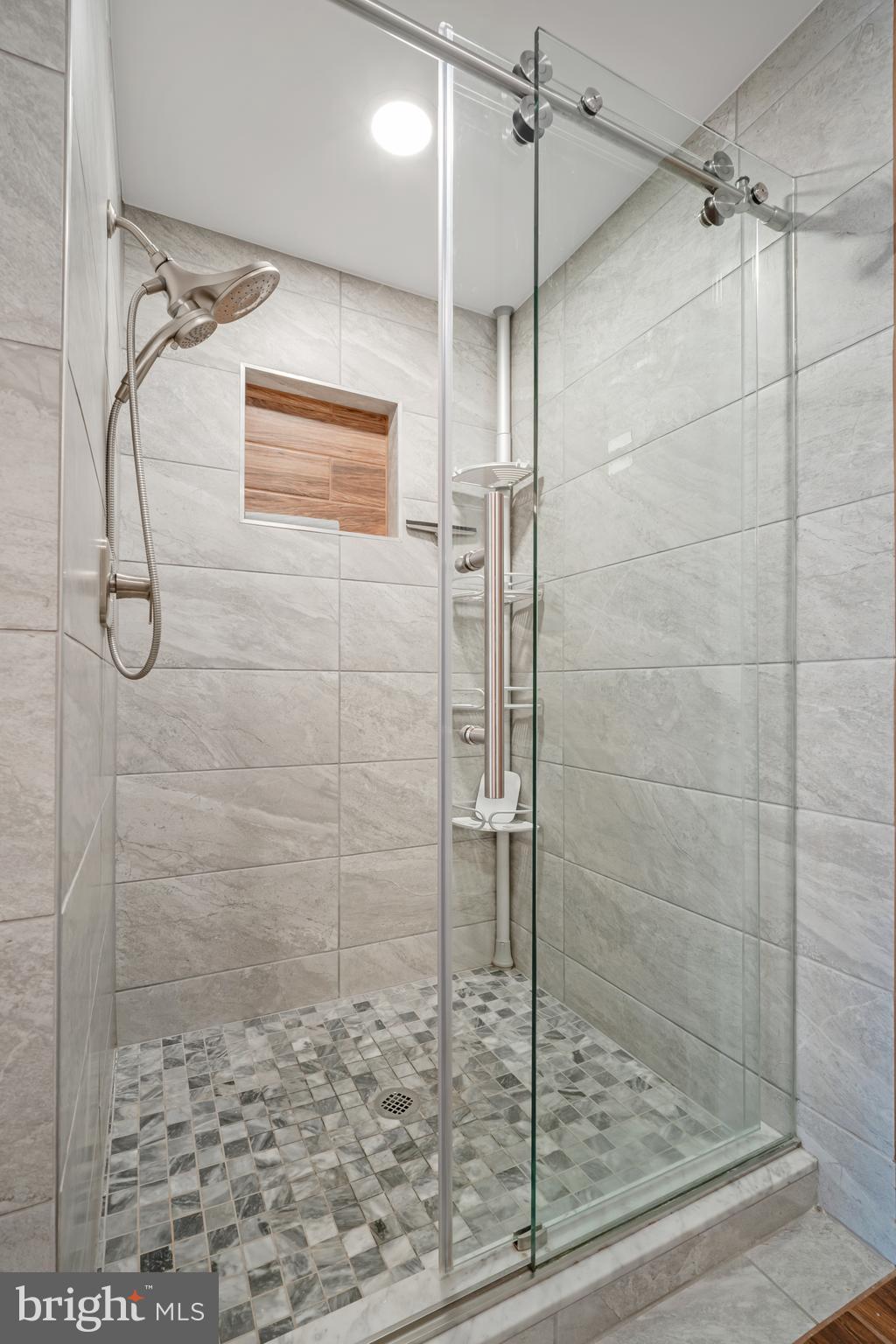 CREEK VIEW CROSSING - Residential