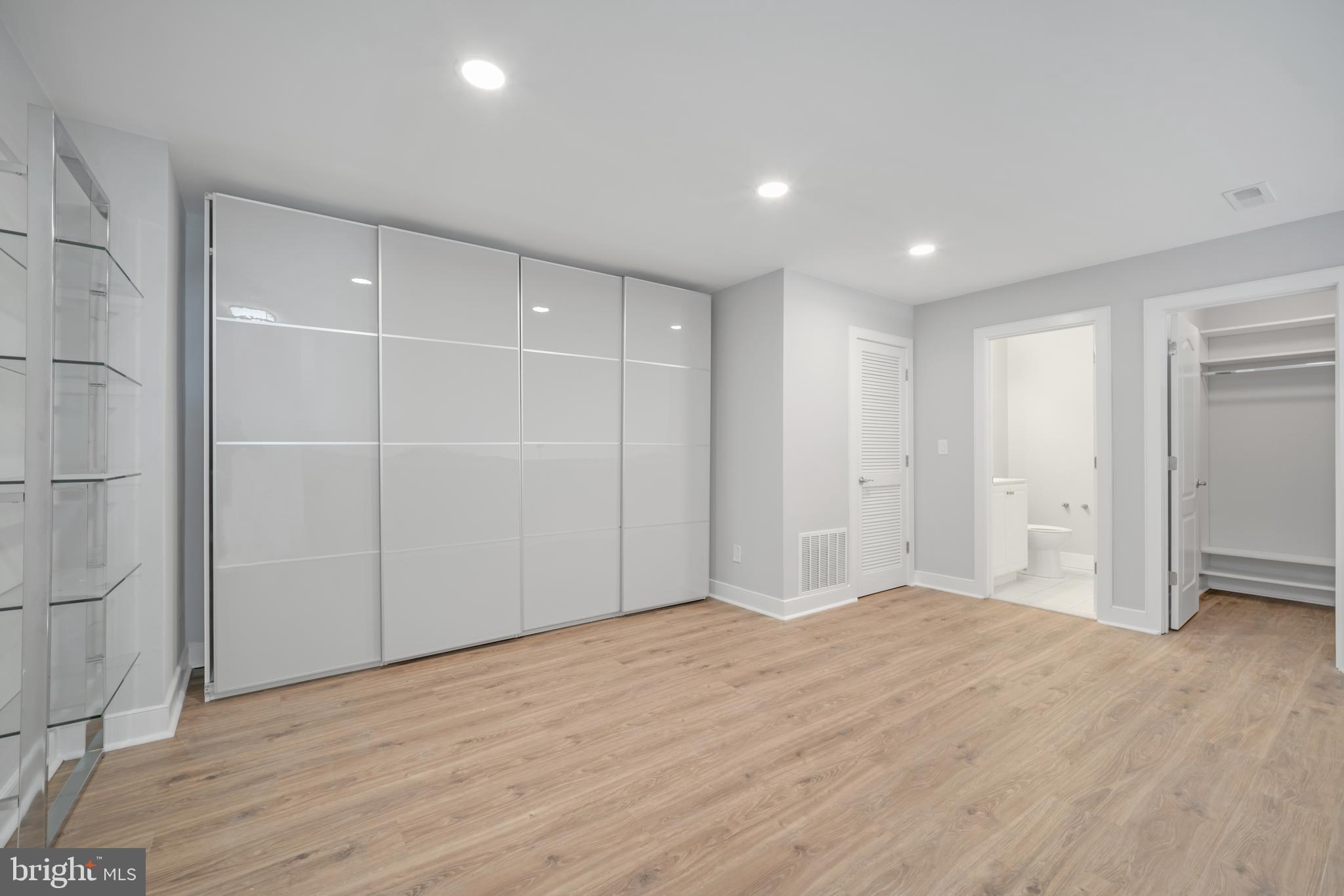 CREEK VIEW CROSSING - Residential