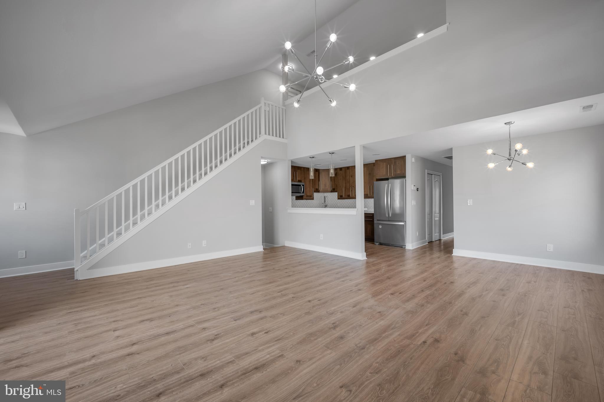 CREEK VIEW CROSSING - Residential