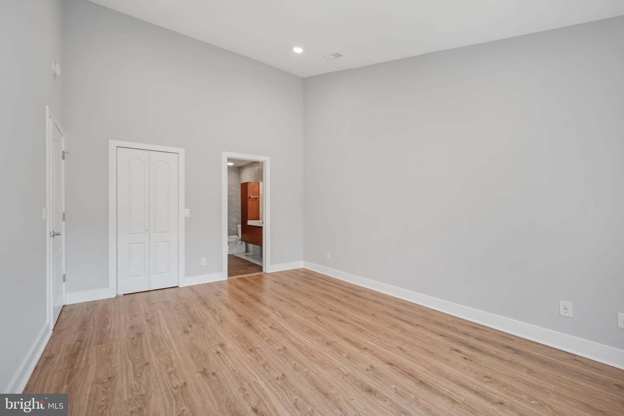 CREEK VIEW CROSSING - Residential