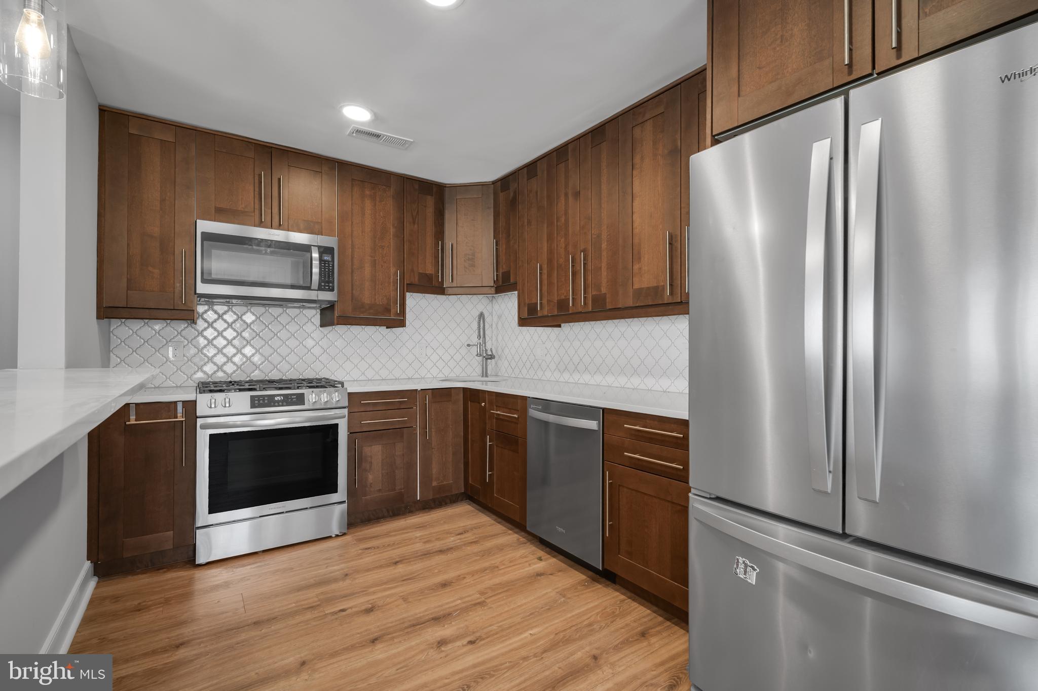 CREEK VIEW CROSSING - Residential