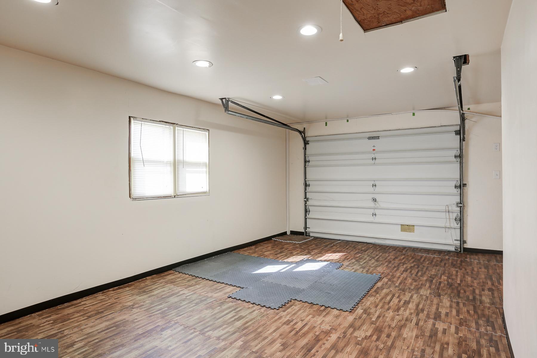 BUNKER HILLS - Residential