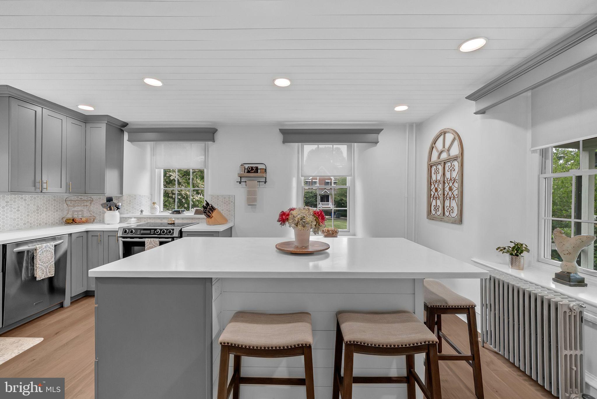 NEW BRITAIN WALK - Residential