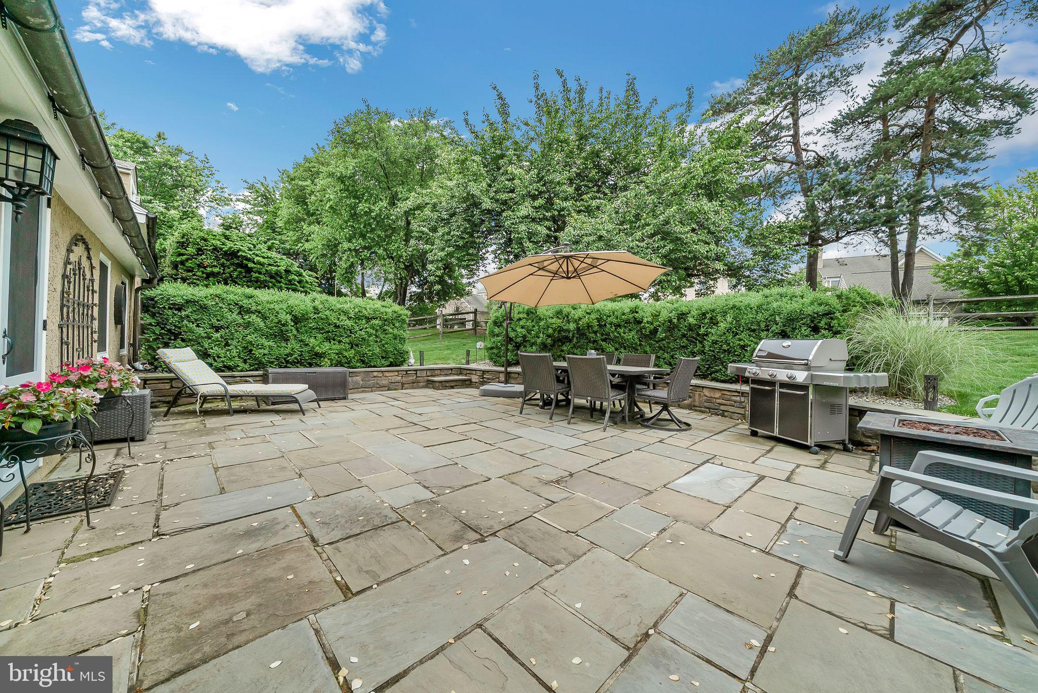 NEW BRITAIN WALK - Residential